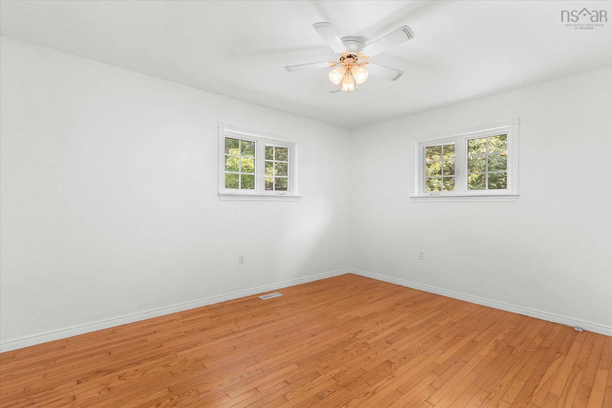 $479,900.00: 100 Old Northwest Road, Fauxburg