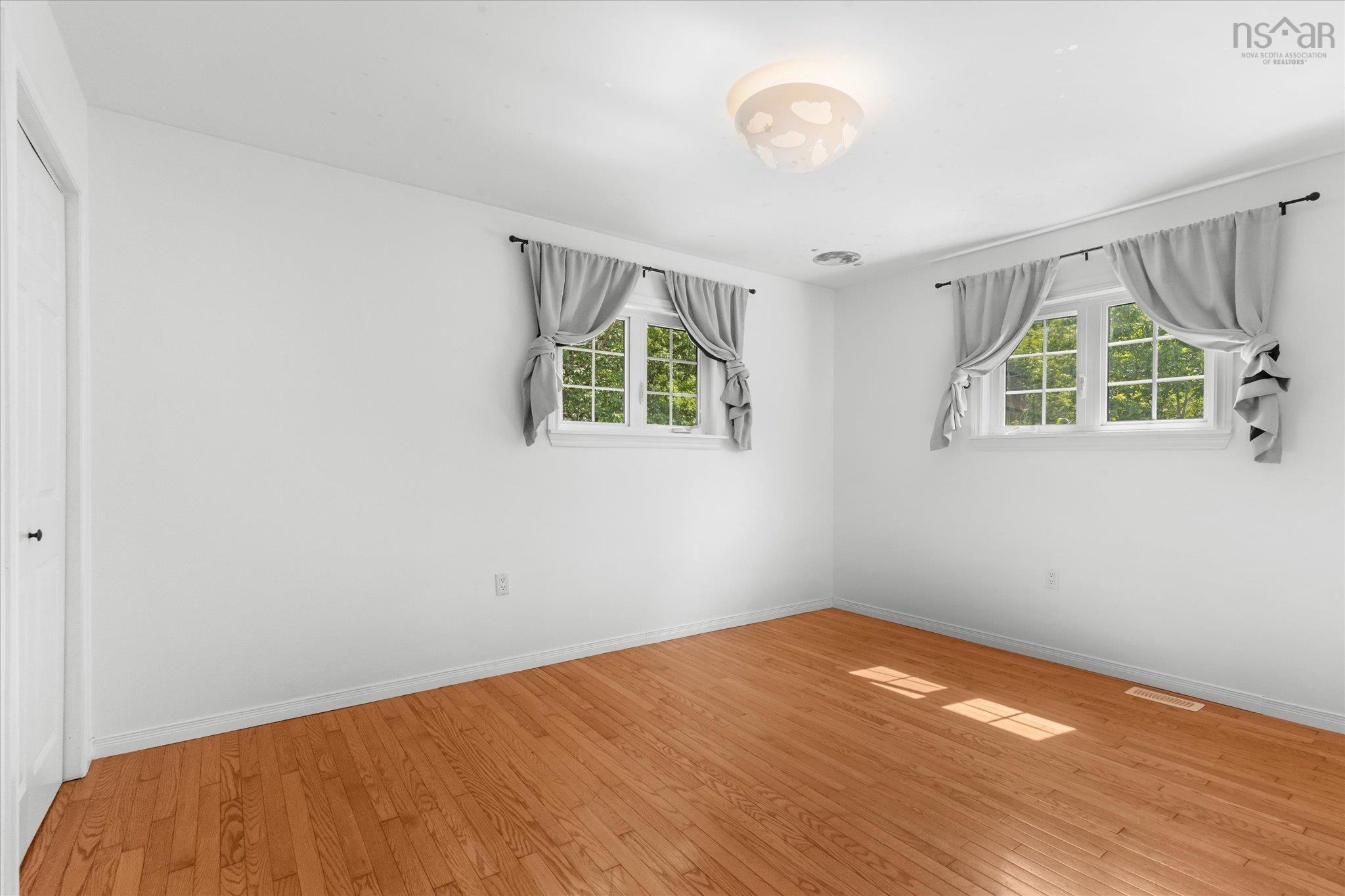 $479,900.00: 100 Old Northwest Road, Fauxburg