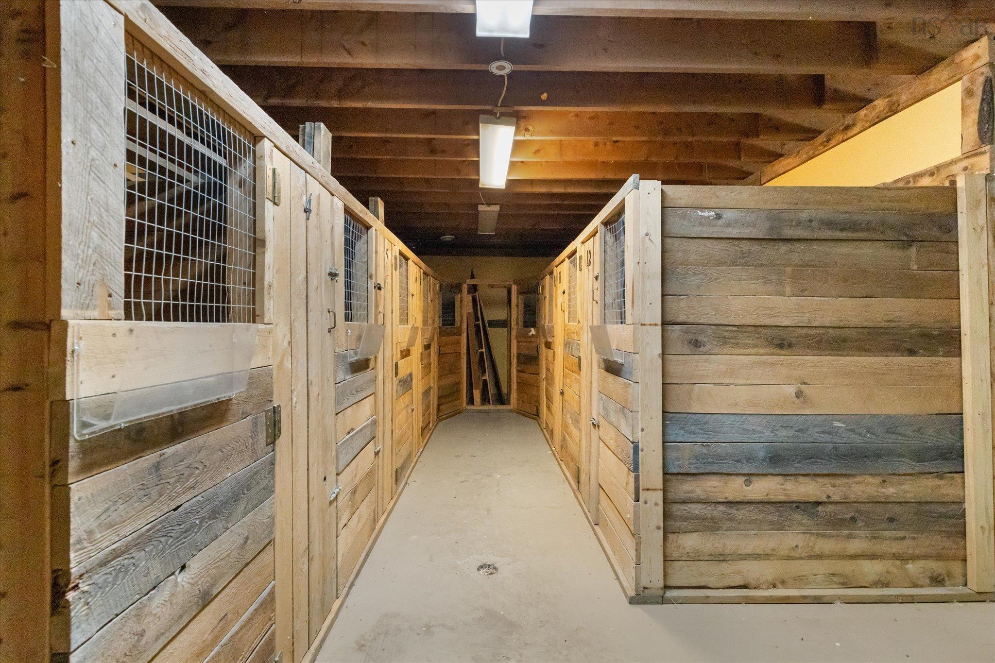 $479,900.00: 100 Old Northwest Road, Fauxburg