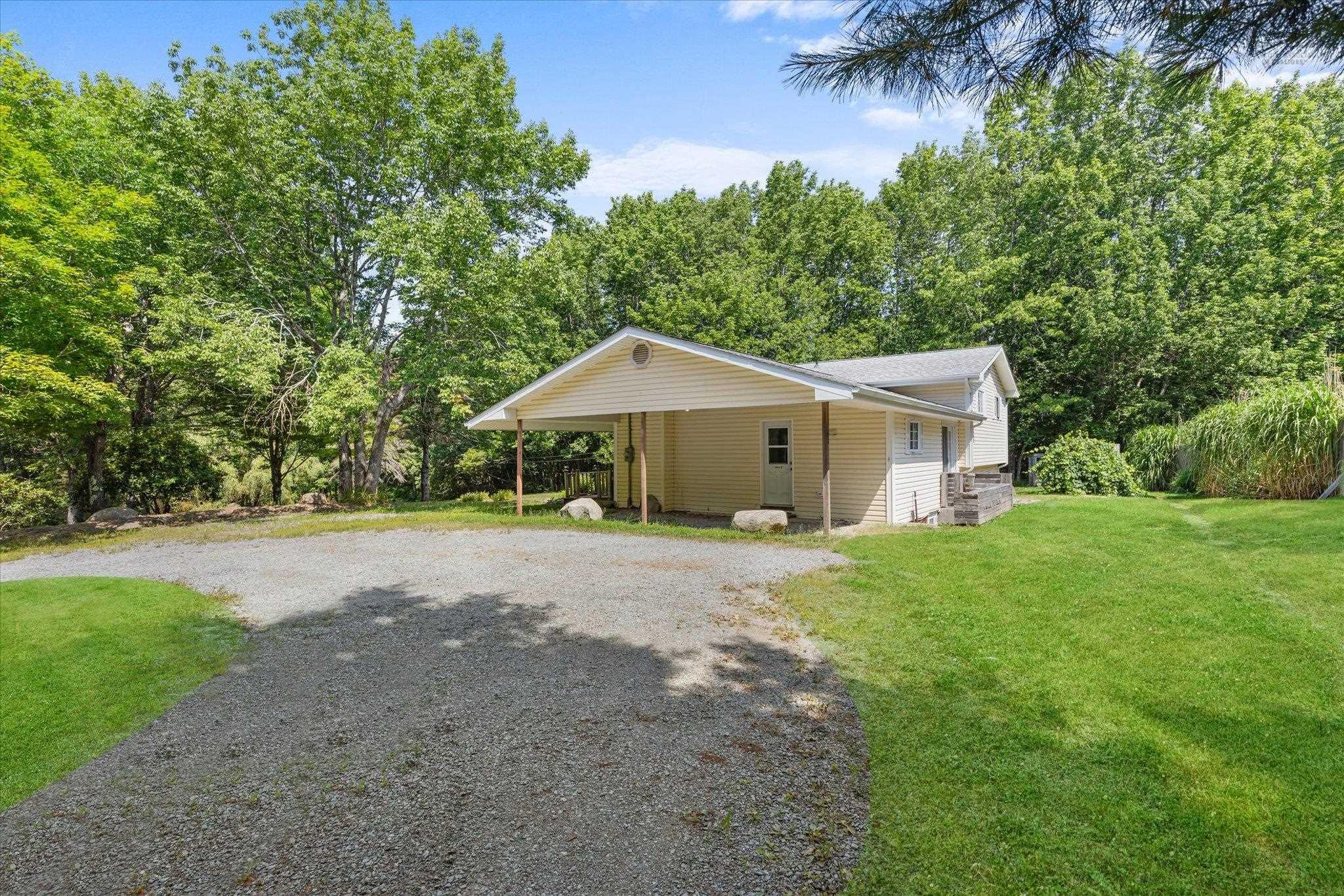 $479,900.00: 100 Old Northwest Road, Fauxburg