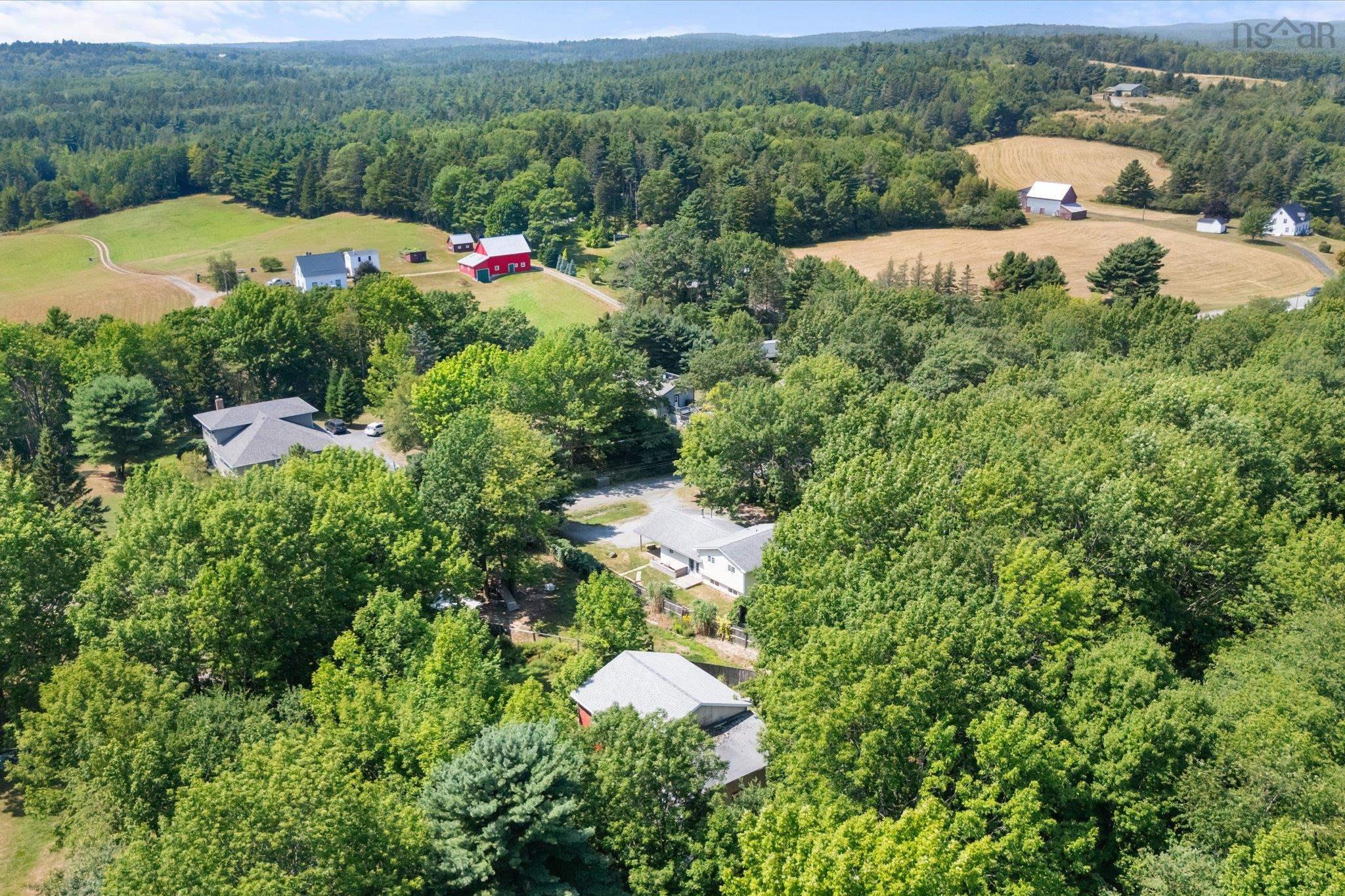 $479,900.00: 100 Old Northwest Road, Fauxburg