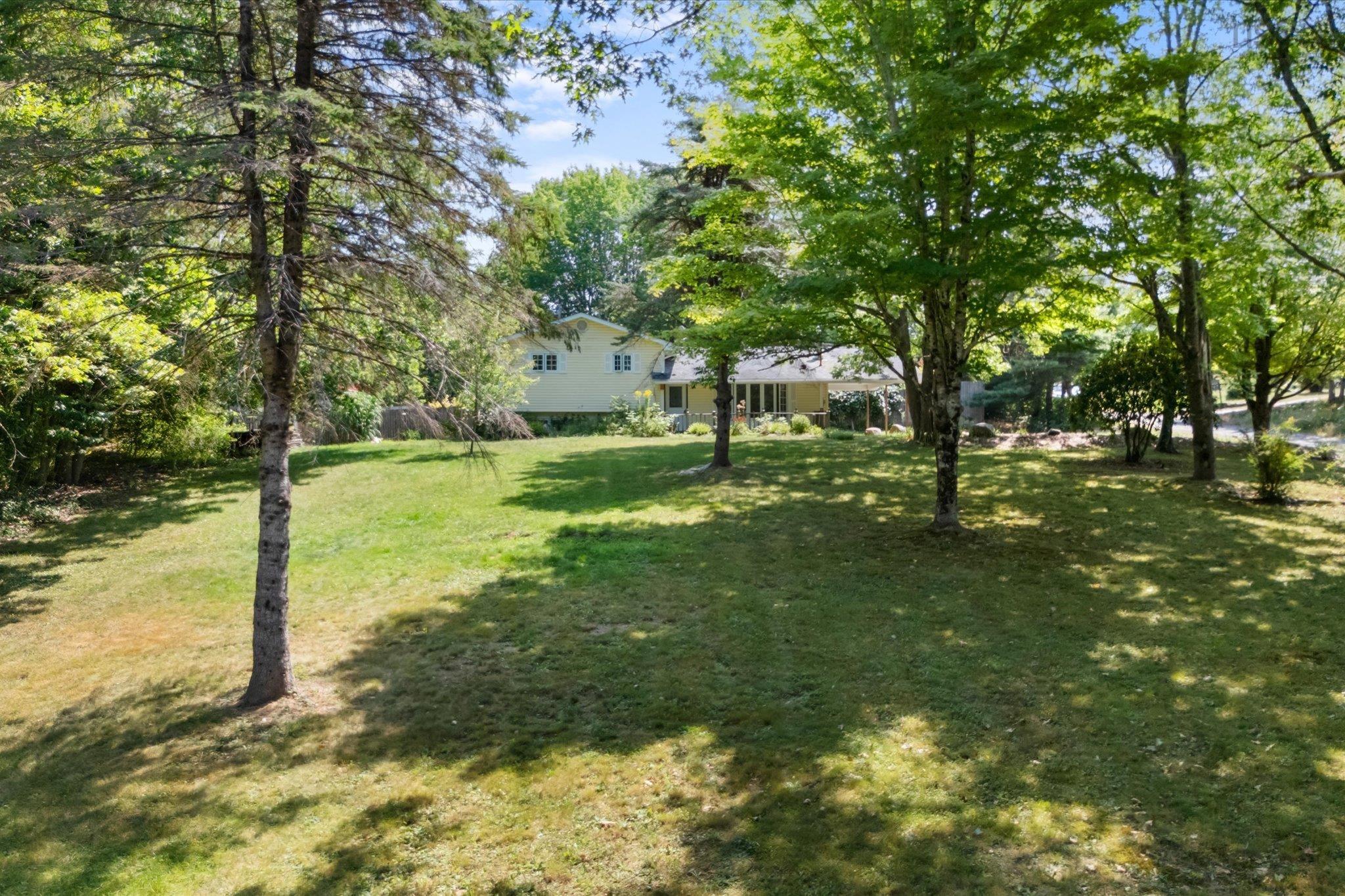 $479,900.00: 100 Old Northwest Road, Fauxburg