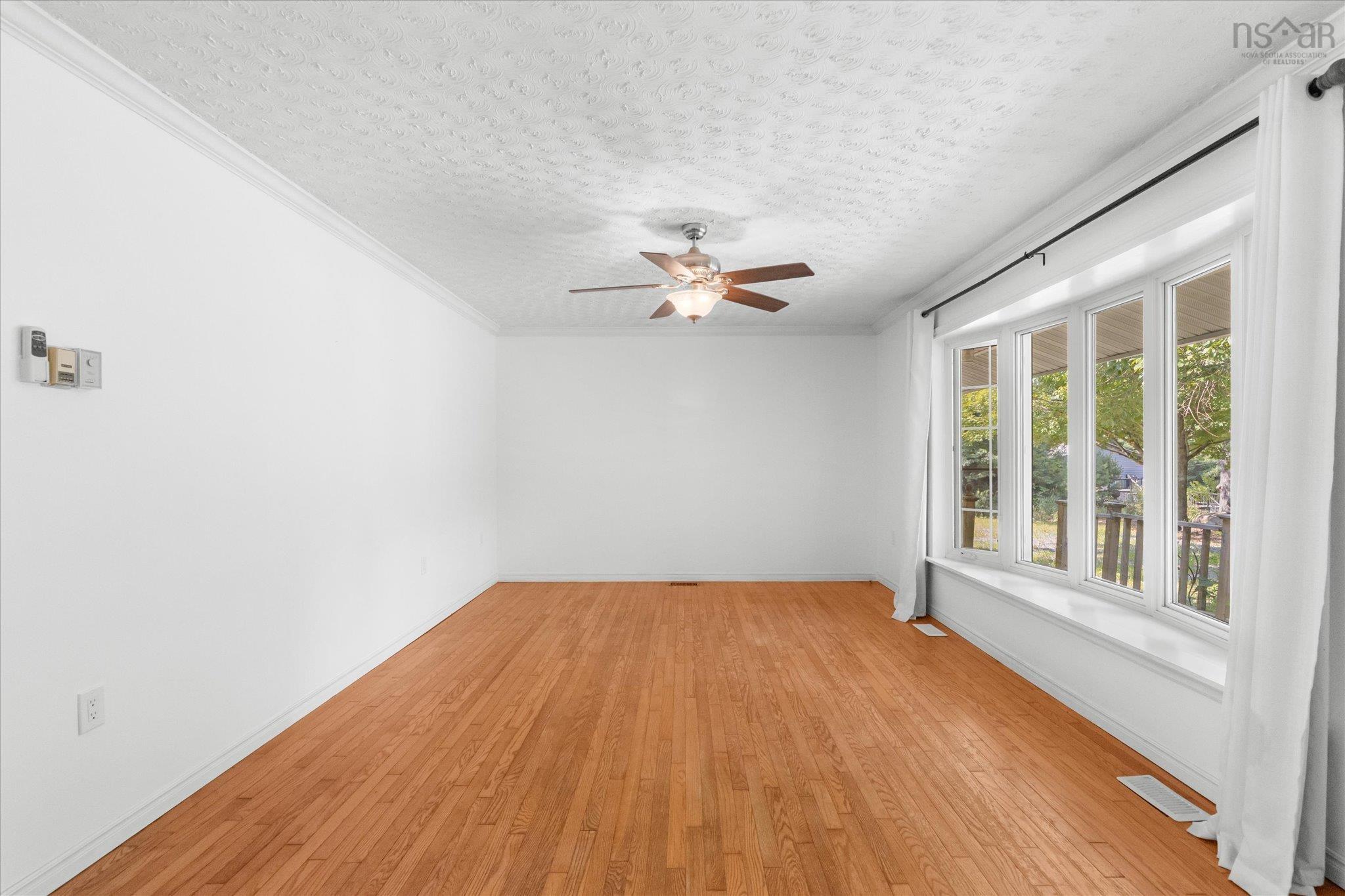 $479,900.00: 100 Old Northwest Road, Fauxburg