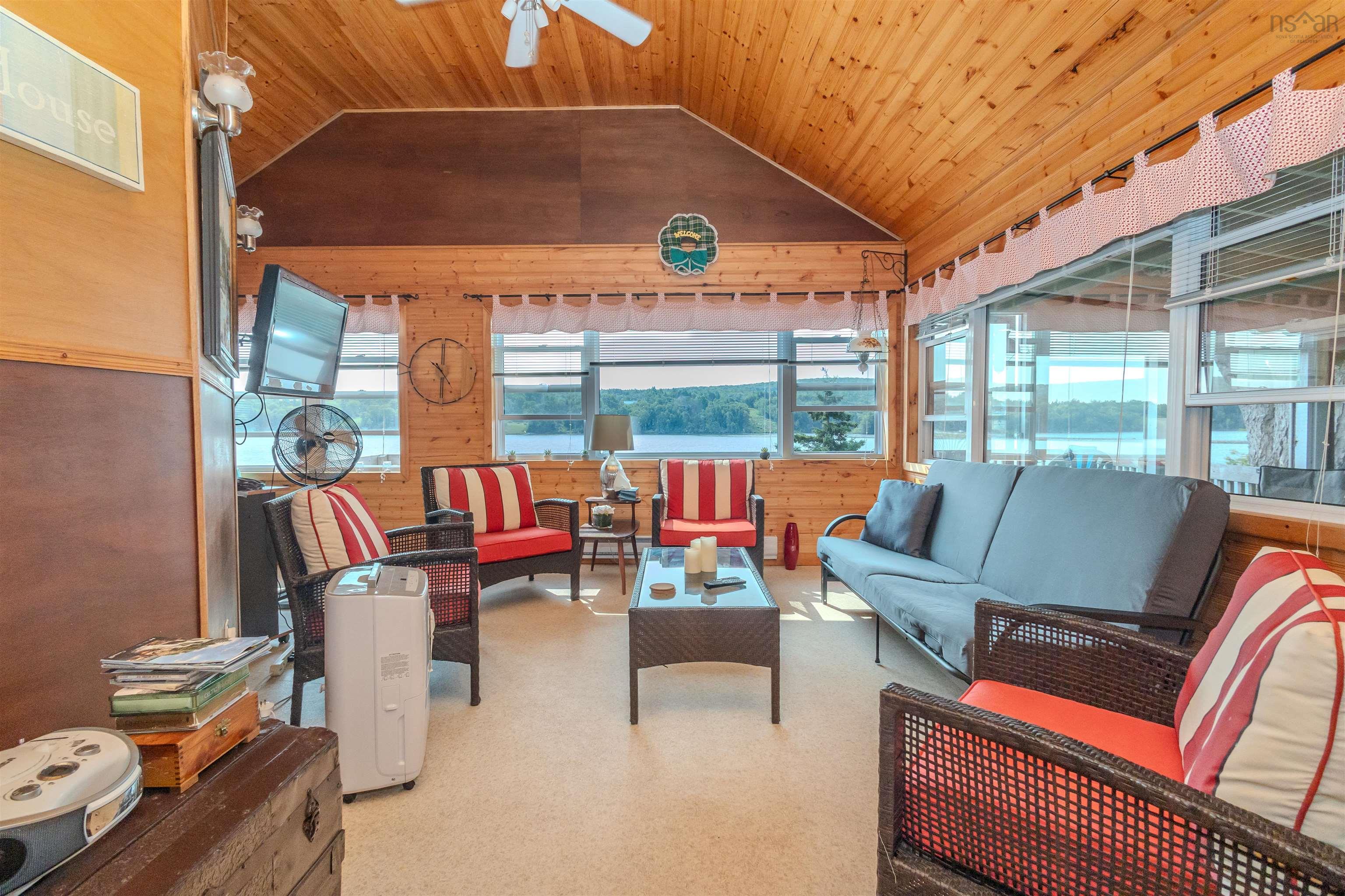 $419,999.00: 115 Morrison Road, North Side East Bay