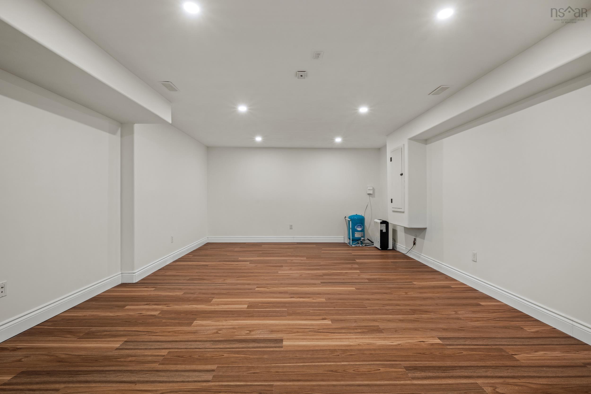 $699,900.00: 40 Merganser Avenue, Timberlea