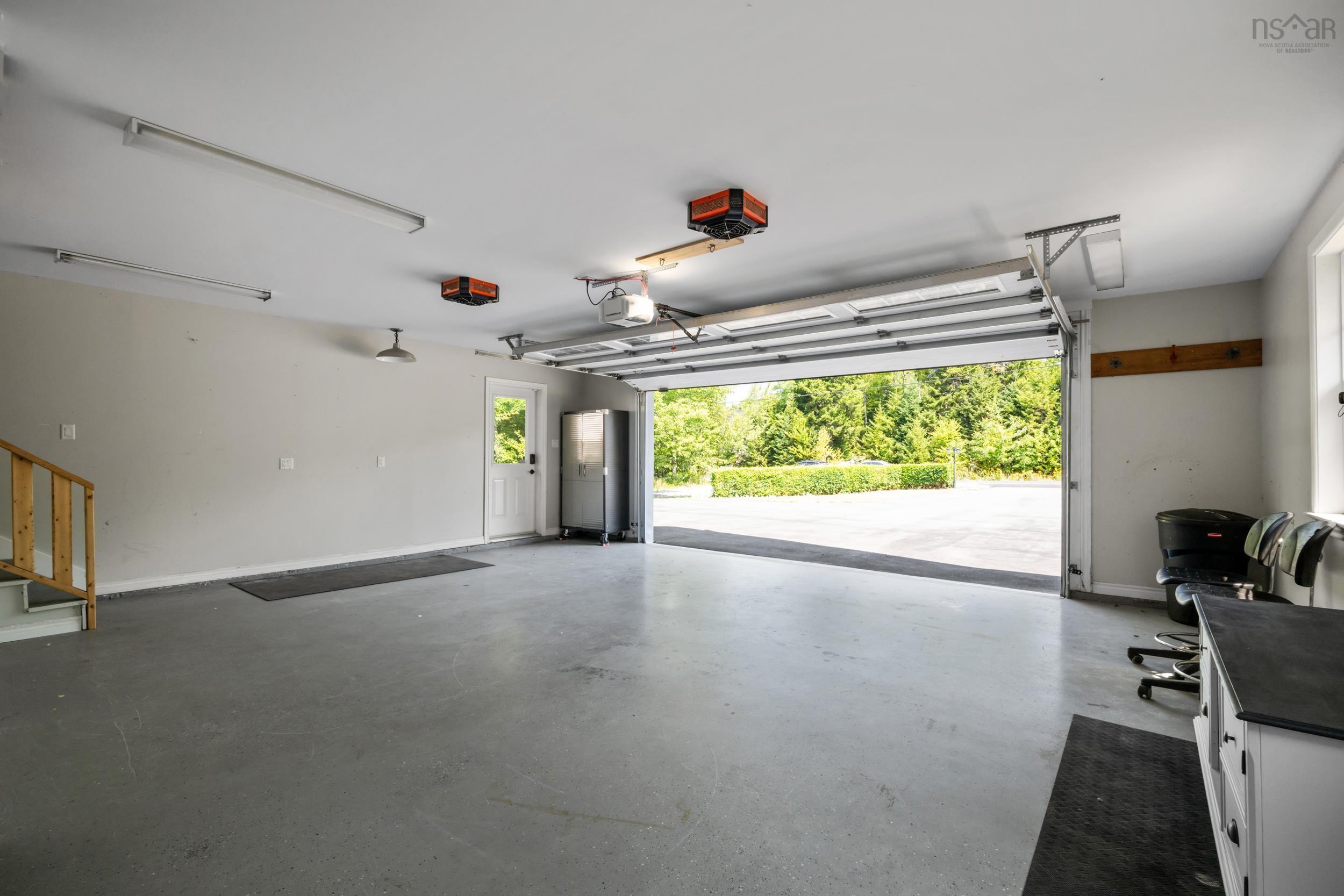 $699,900.00: 40 Merganser Avenue, Timberlea