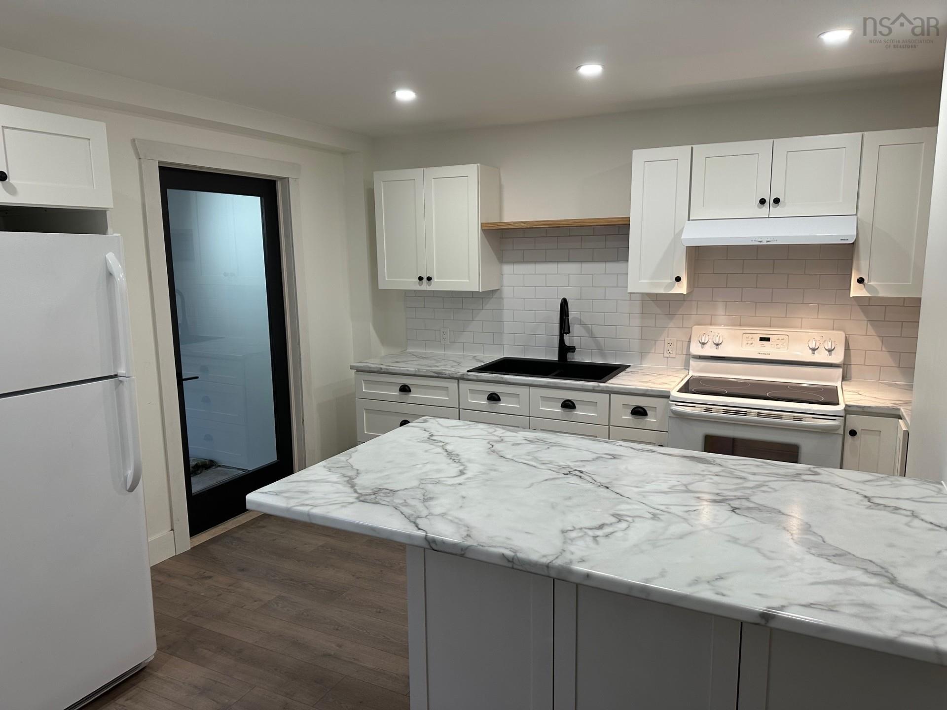 $439,000.00: 477-479 Main Street, Yarmouth