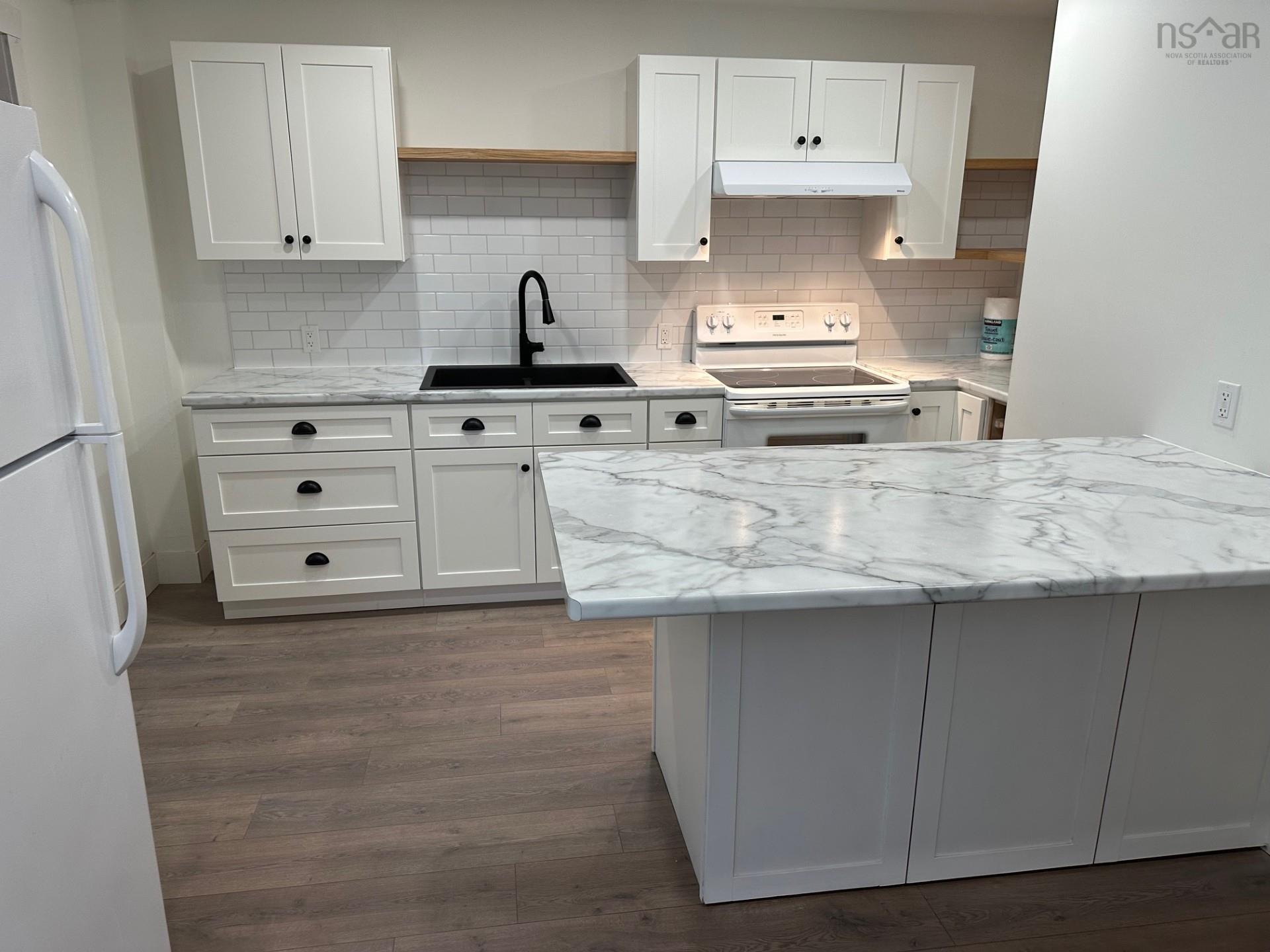 $439,000.00: 477-479 Main Street, Yarmouth