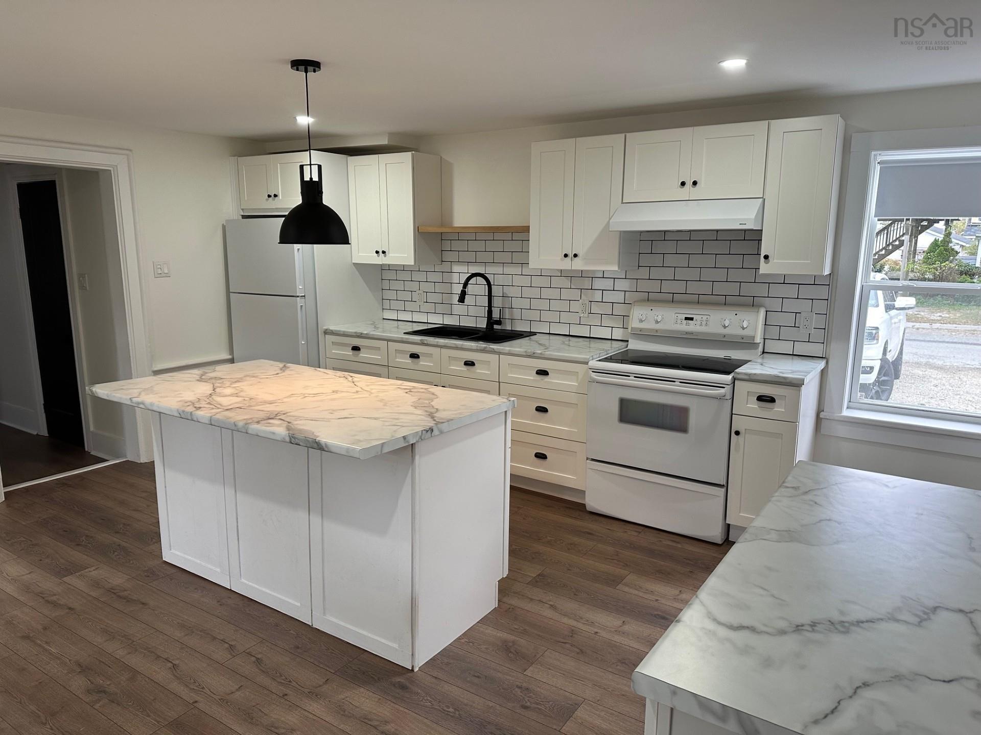 $439,000.00: 477-479 Main Street, Yarmouth