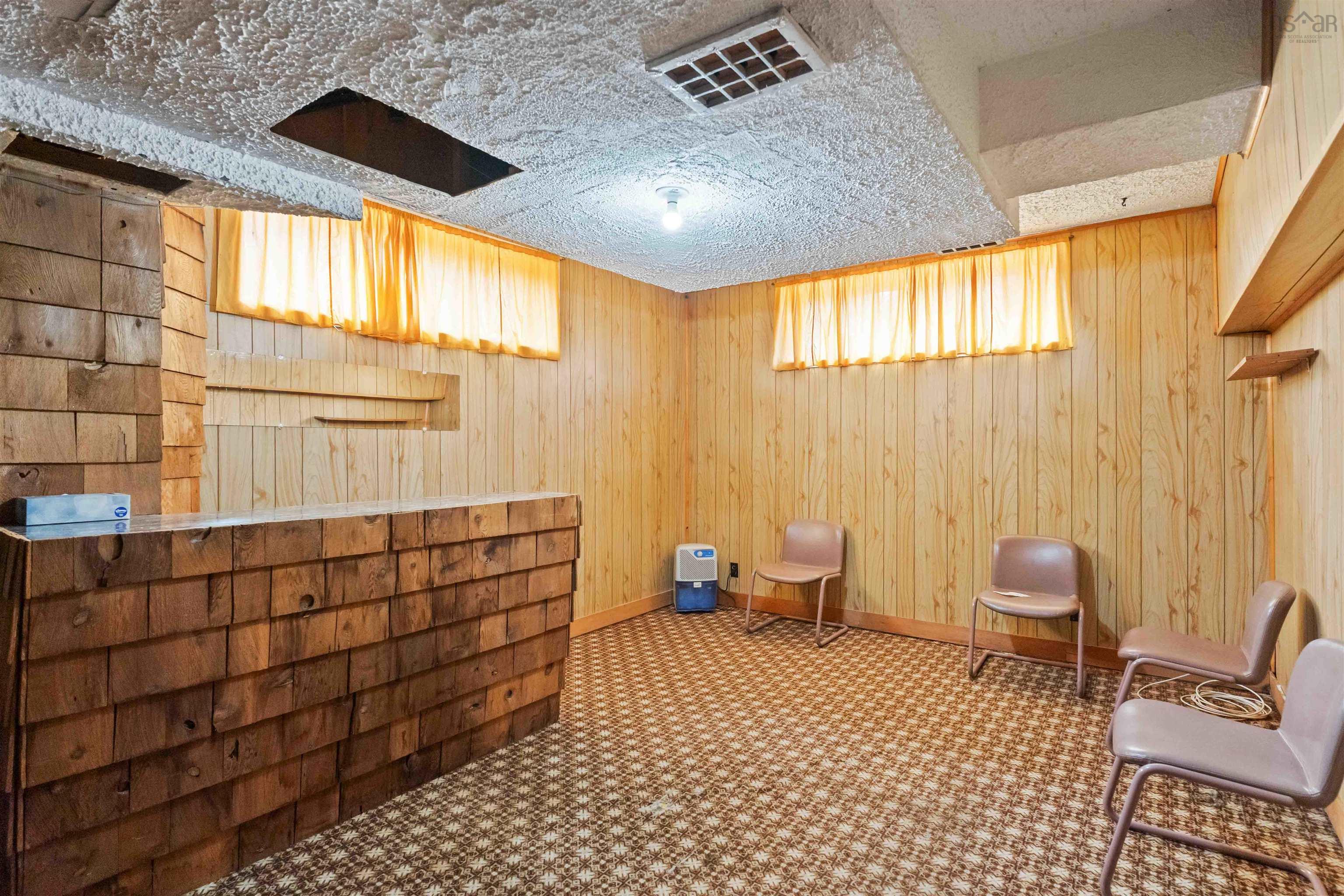 $299,900.00: 42 Willow Street, East Kingston