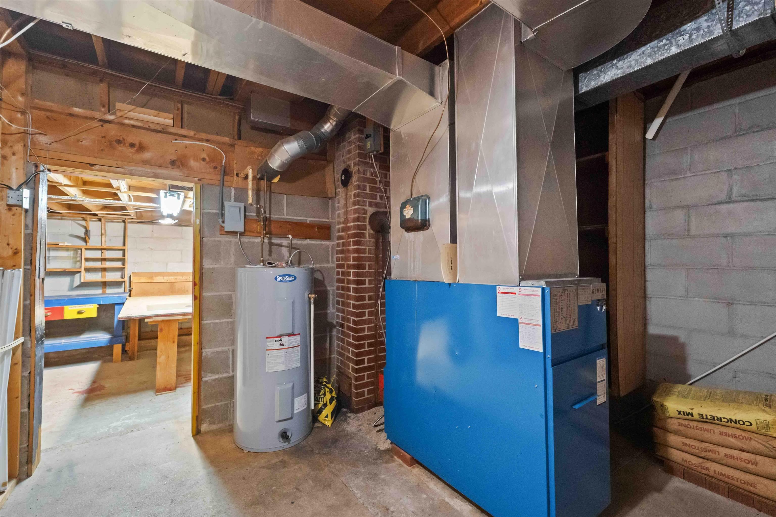 $299,900.00: 42 Willow Street, East Kingston