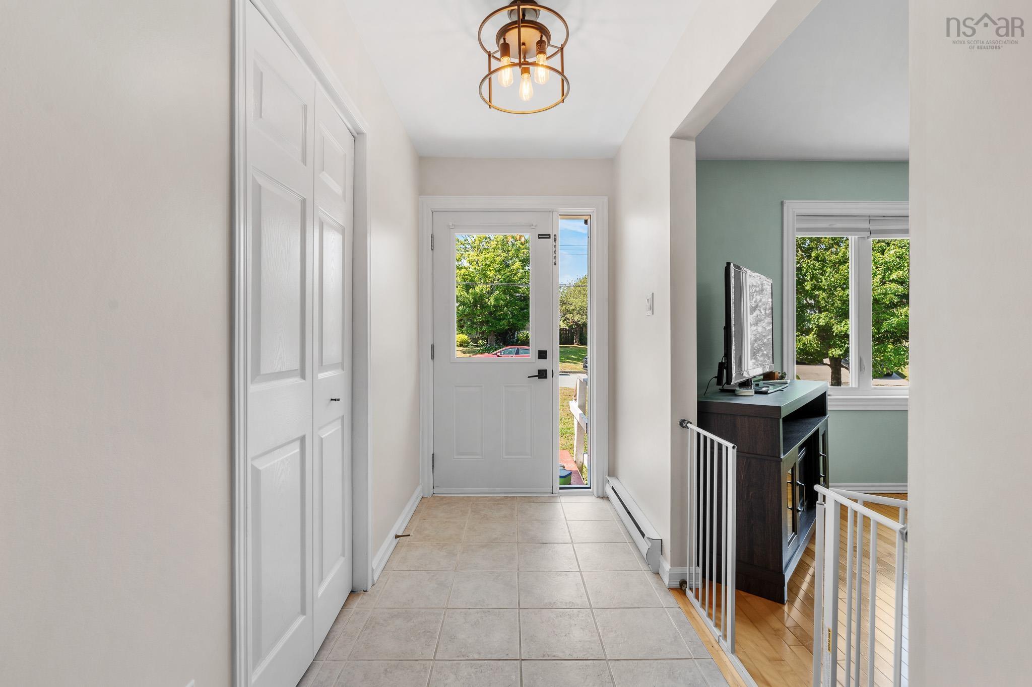 $499,900.00: 71 Cedar Crescent, Dartmouth