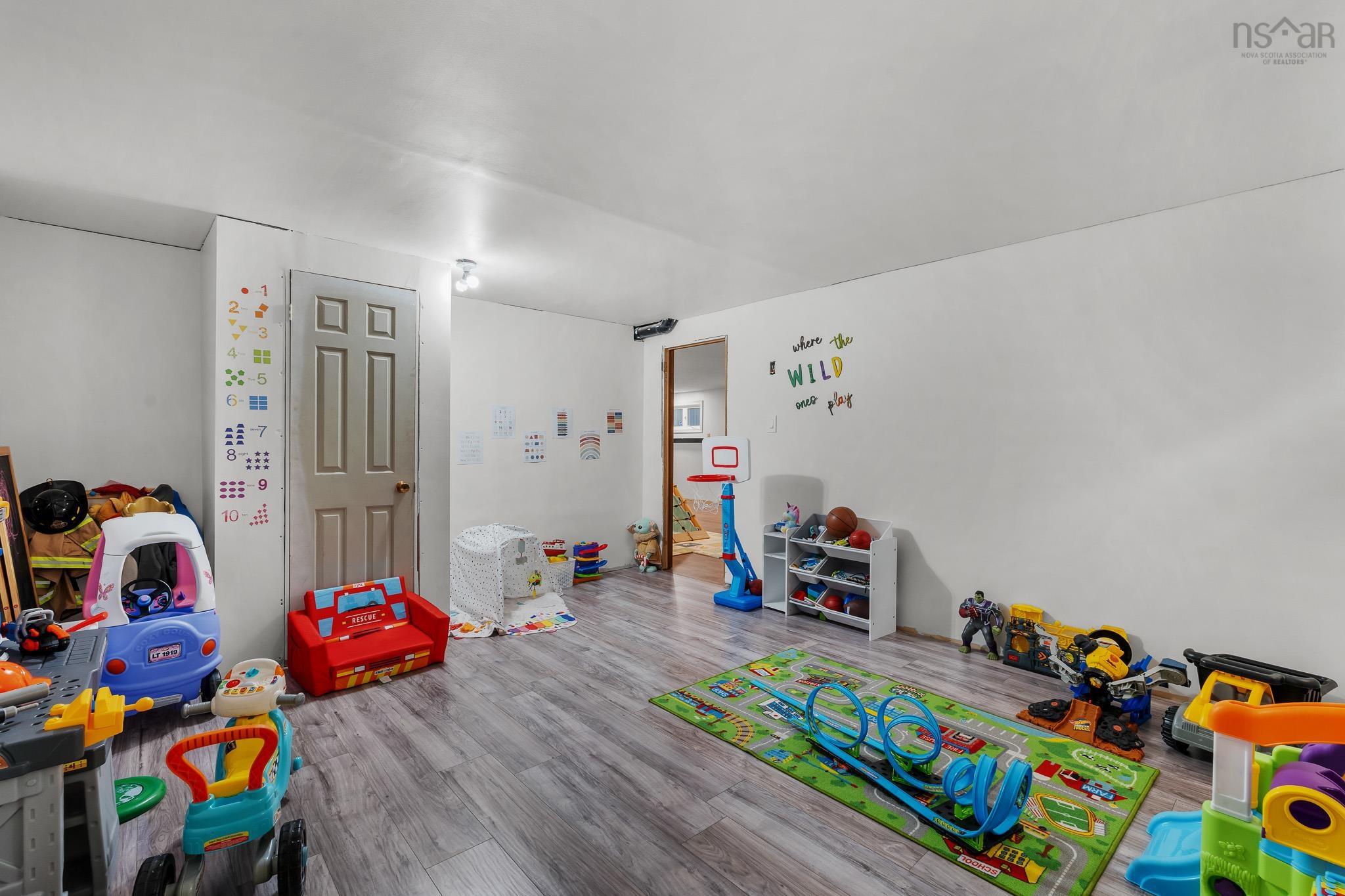 $499,900.00: 71 Cedar Crescent, Dartmouth