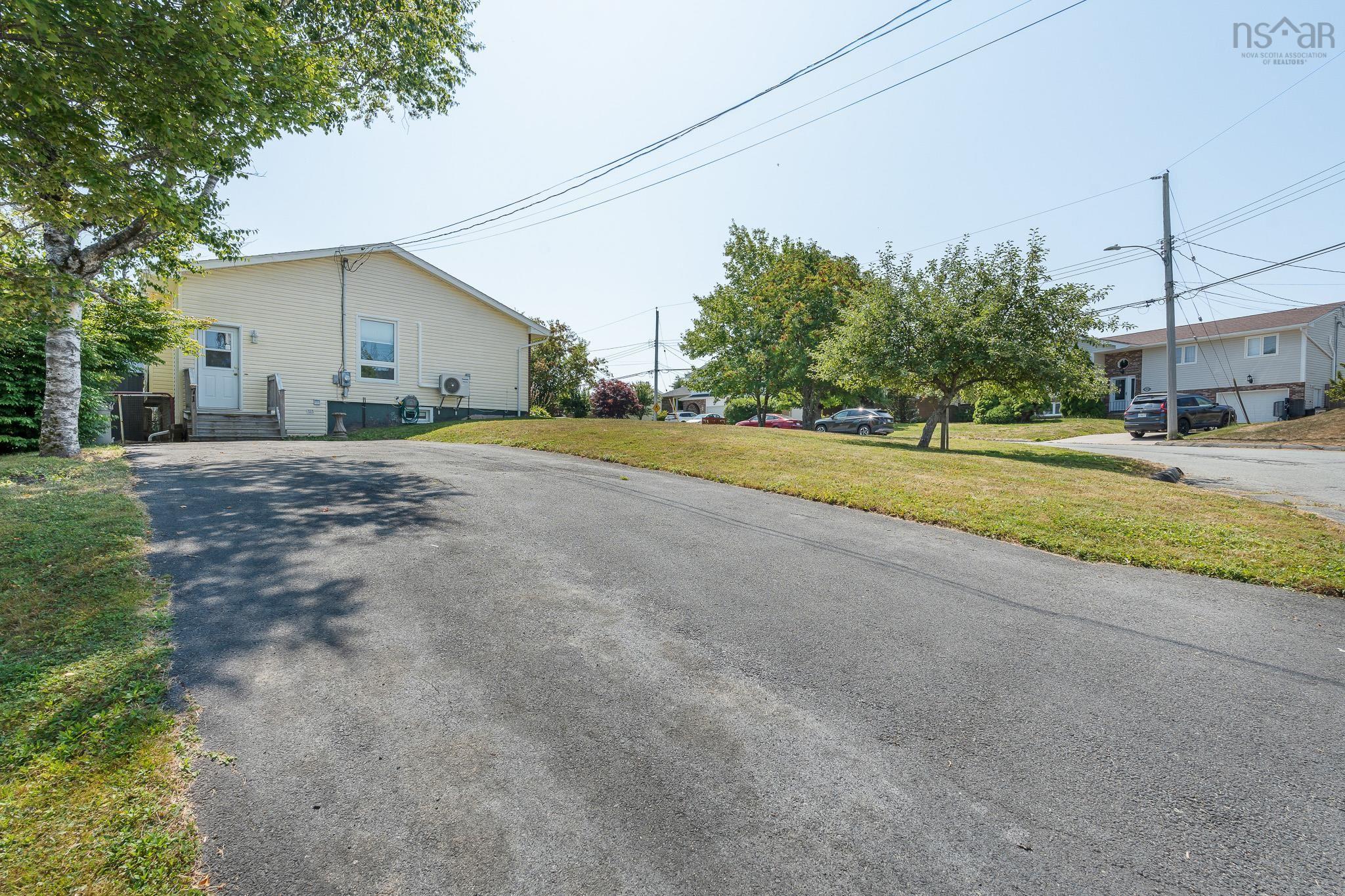 $499,900.00: 71 Cedar Crescent, Dartmouth