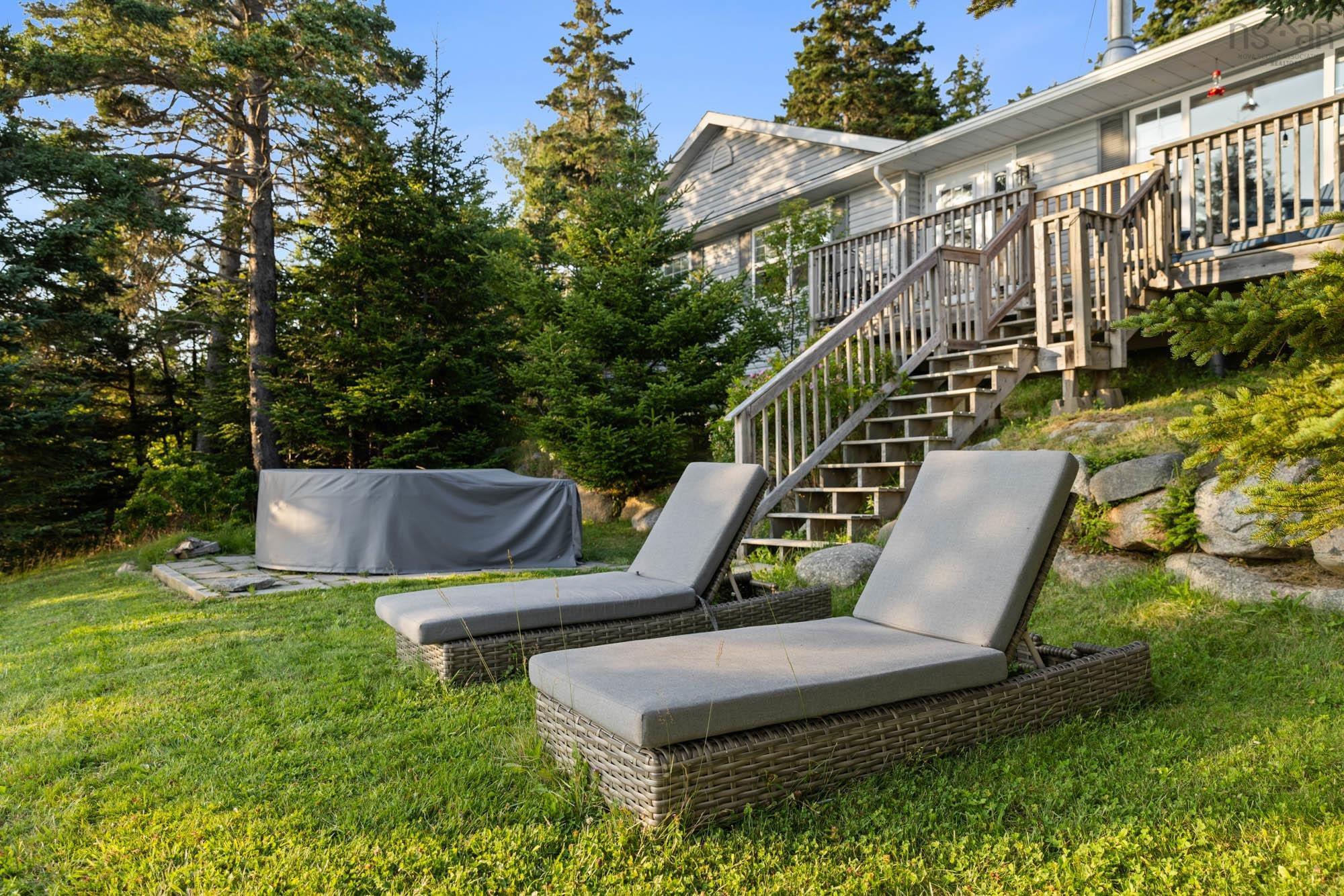 $850,000.00: 8748 Peggys Cove Road, Indian Harbour