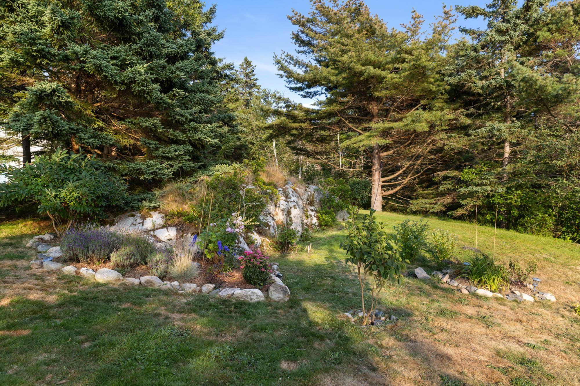 $850,000.00: 8748 Peggys Cove Road, Indian Harbour