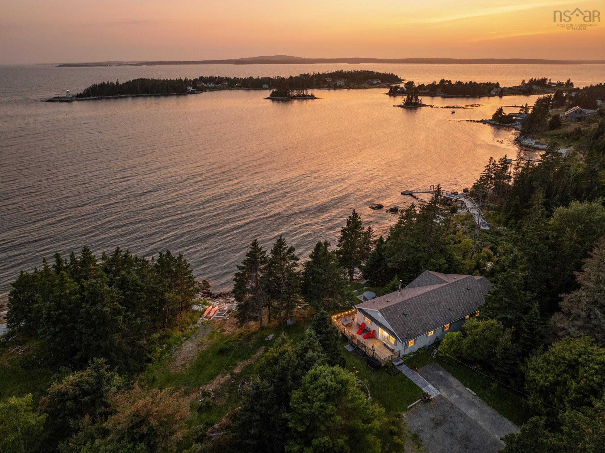 $850,000.00: 8748 Peggys Cove Road, Indian Harbour