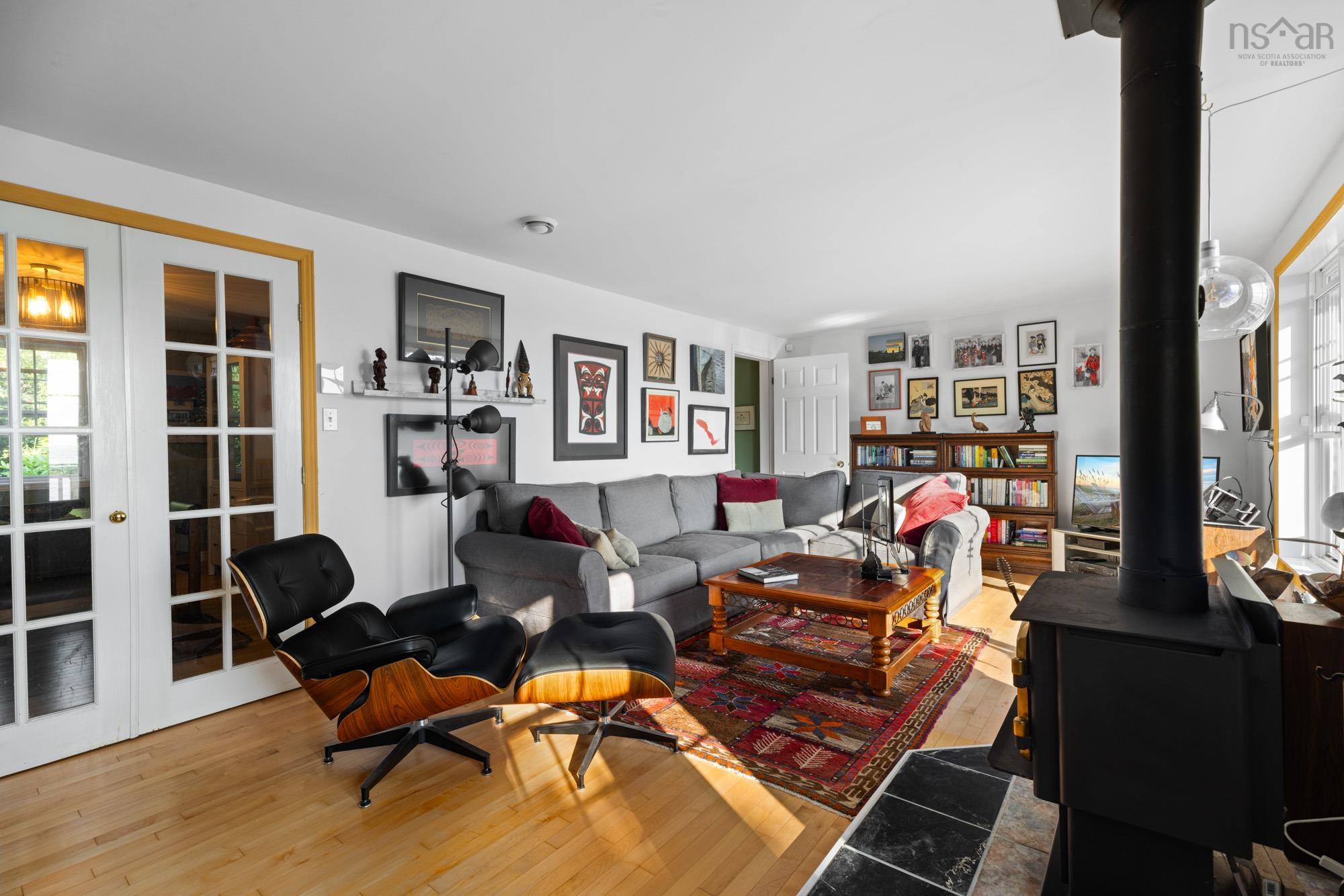 $850,000.00: 8748 Peggys Cove Road, Indian Harbour