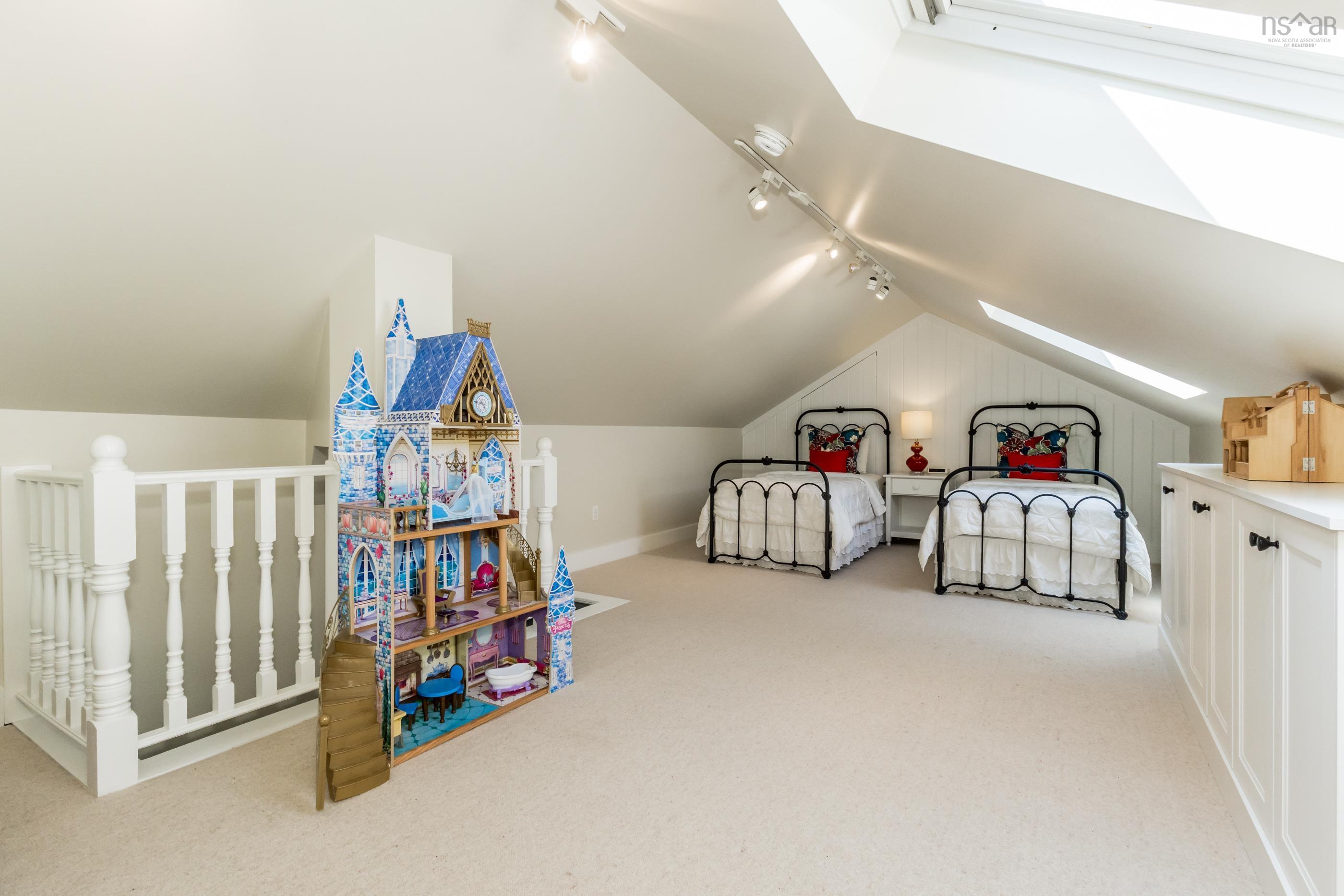 $1,050,000.00: 22 Westwood Avenue, Wolfville