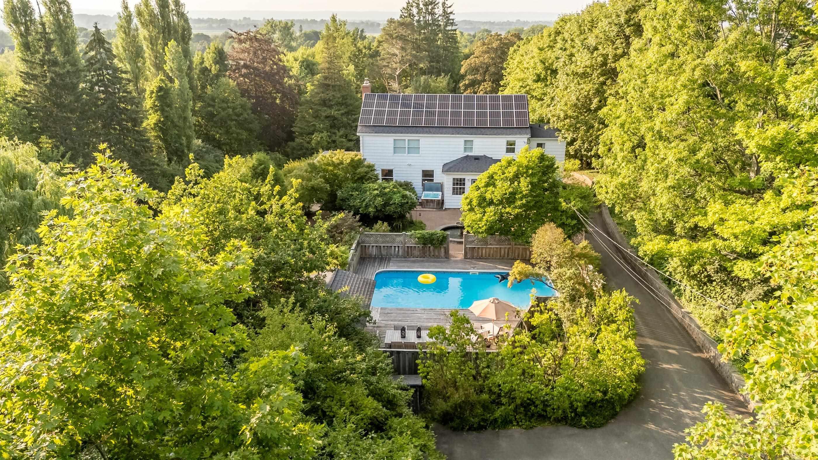 $1,050,000.00: 22 Westwood Avenue, Wolfville