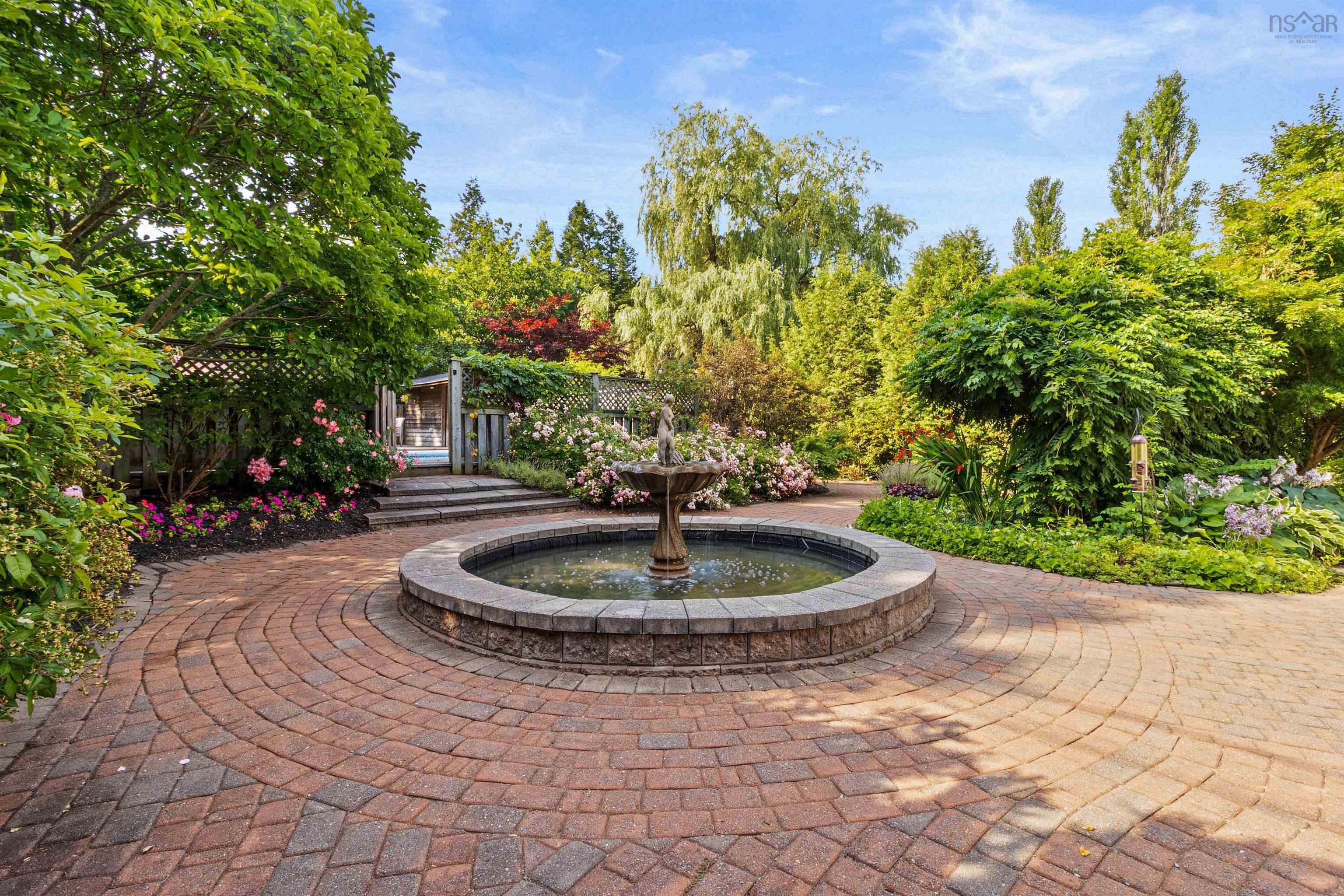 $1,050,000.00: 22 Westwood Avenue, Wolfville