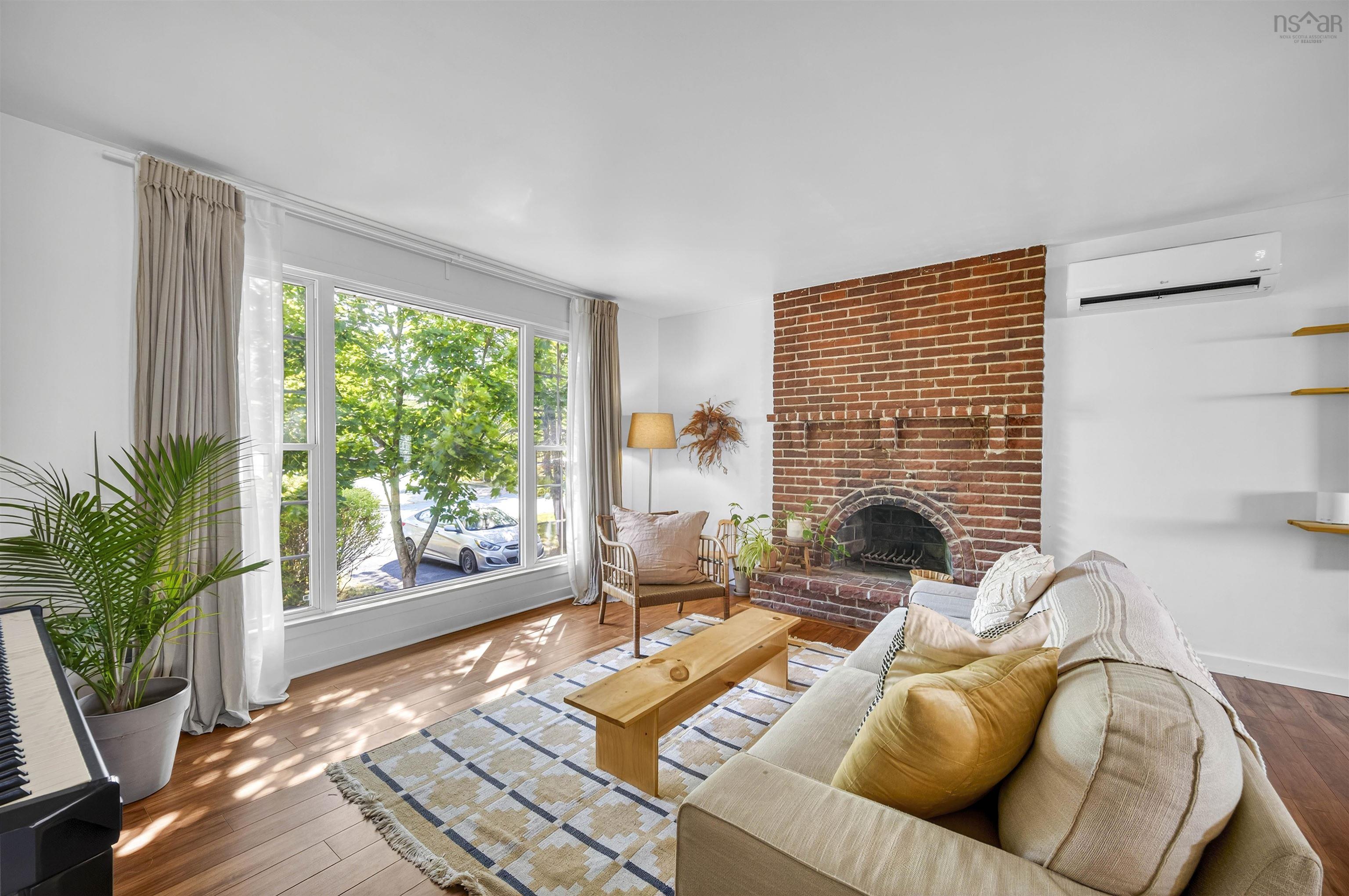 $525,000.00: 24 Colby Drive, Colby Village