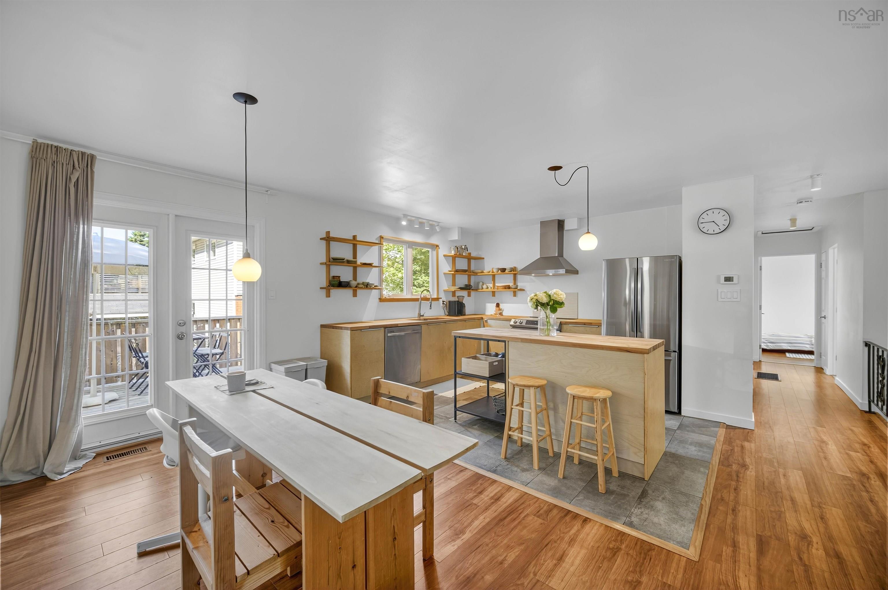 $525,000.00: 24 Colby Drive, Colby Village