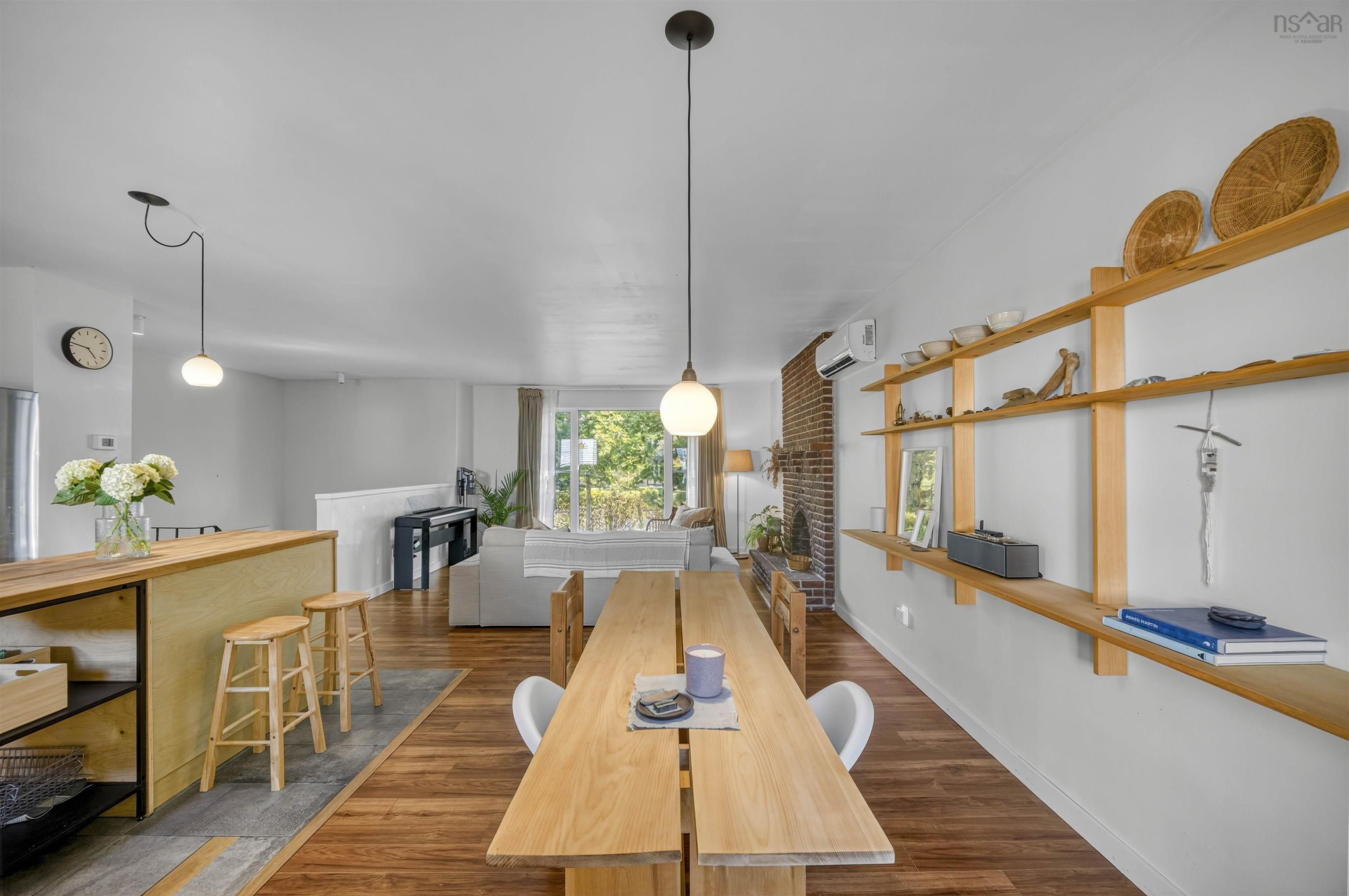 $525,000.00: 24 Colby Drive, Colby Village