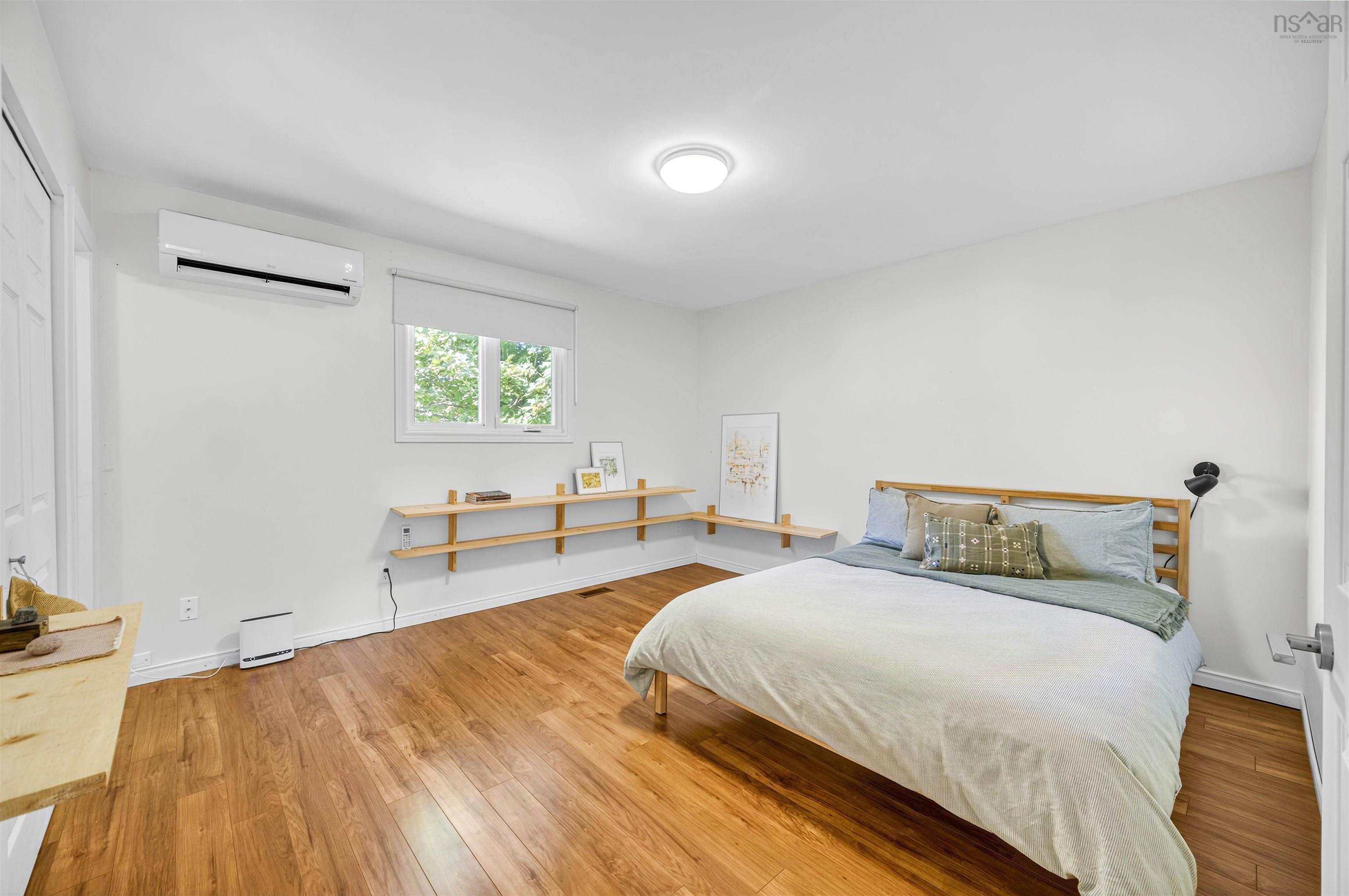 $525,000.00: 24 Colby Drive, Colby Village