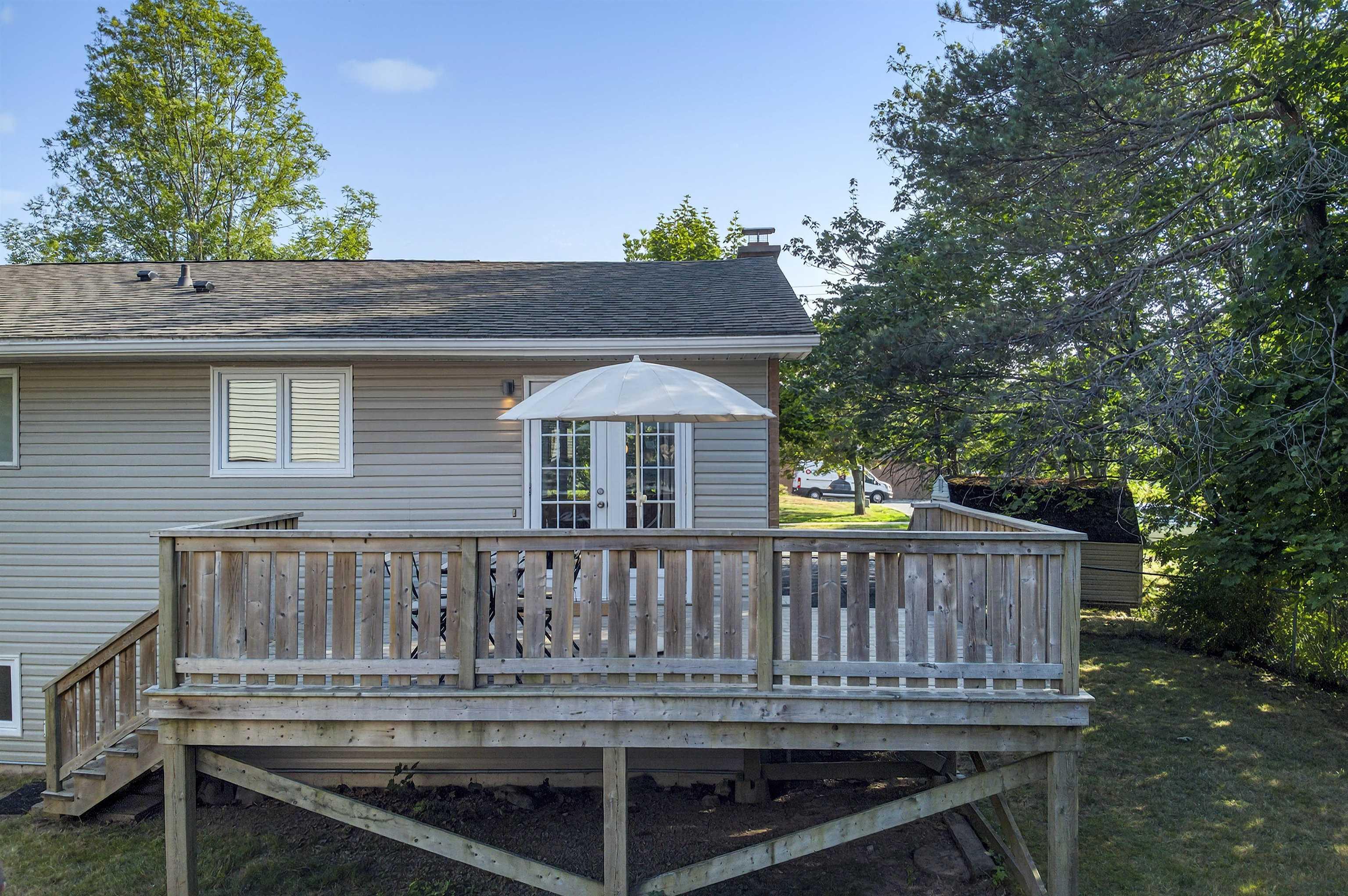 $525,000.00: 24 Colby Drive, Colby Village