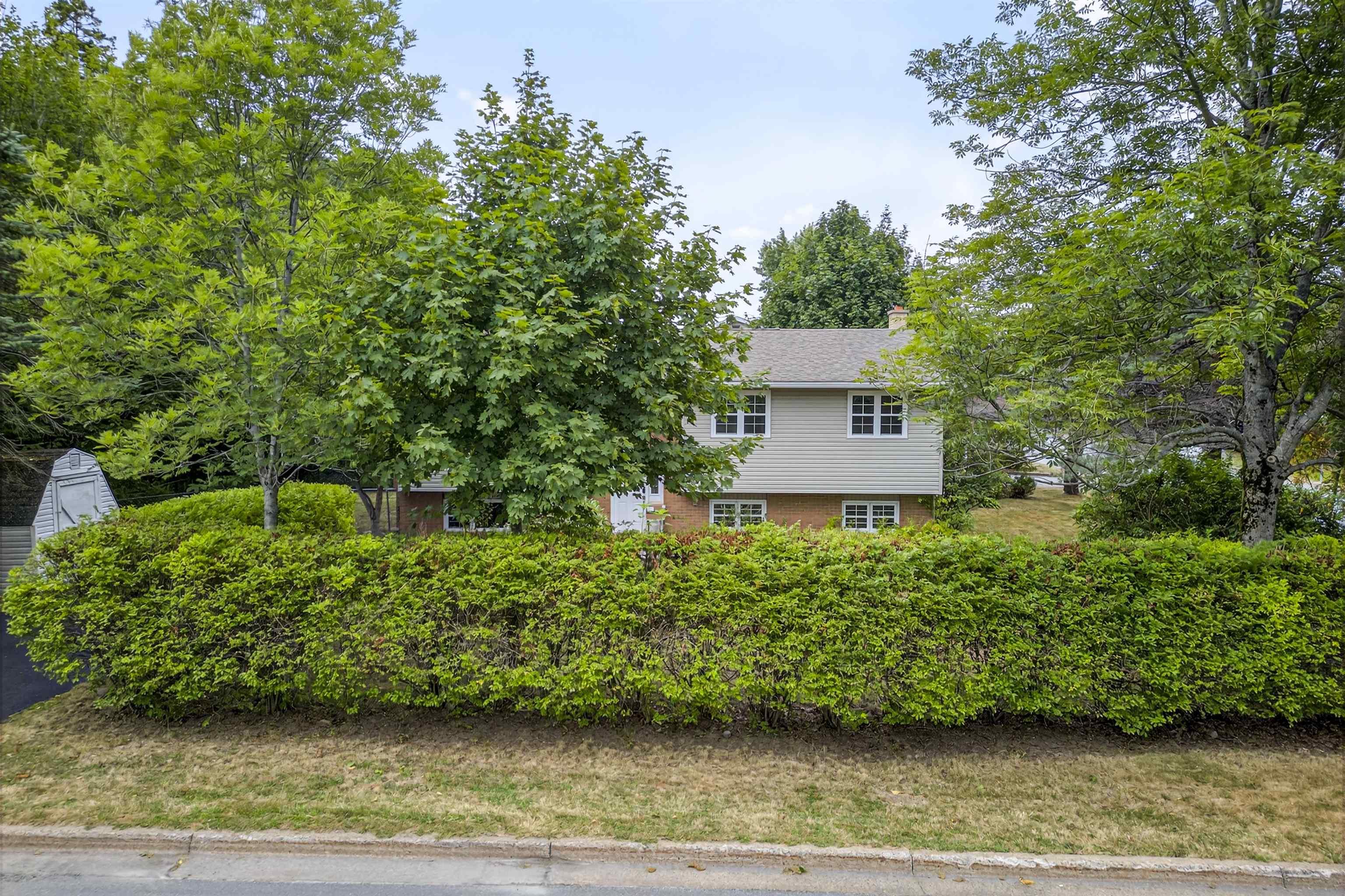 $525,000.00: 24 Colby Drive, Colby Village