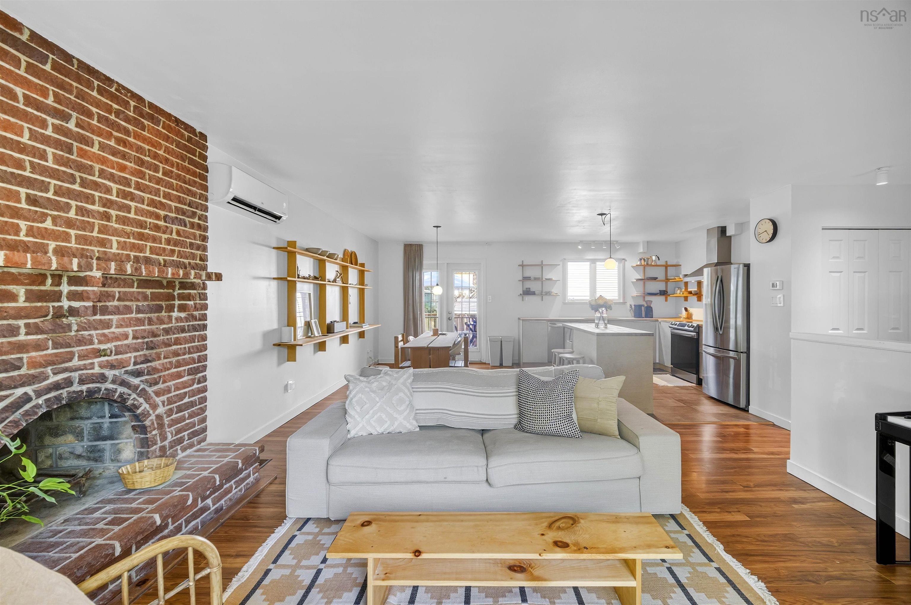 $525,000.00: 24 Colby Drive, Colby Village