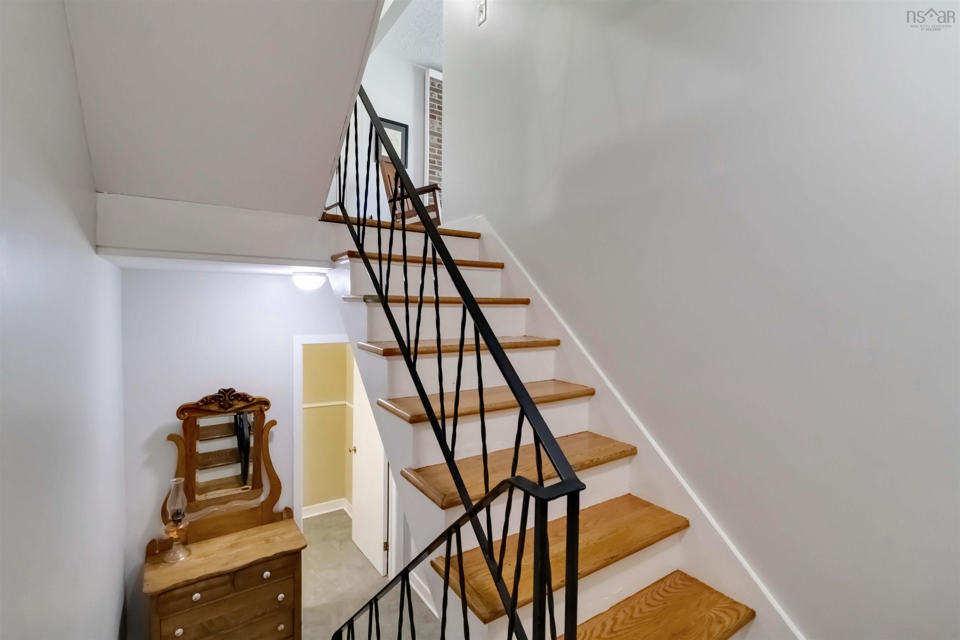 10 Oakburn Court, Halifax, NS (MLS 202520541)