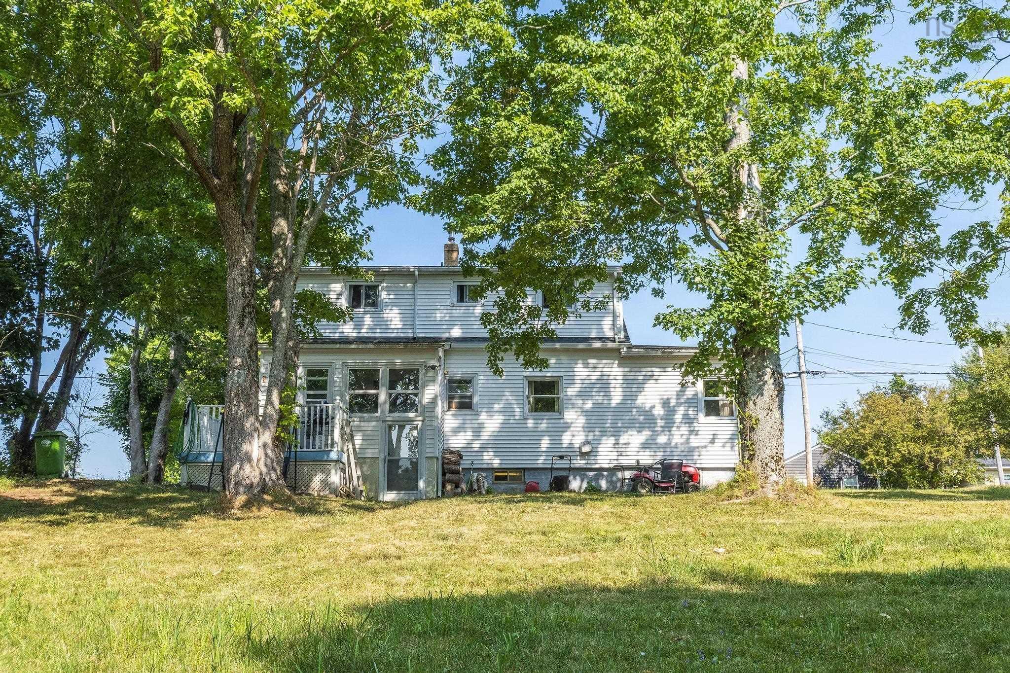 $329,900.00: 251 Town Road, Falmouth