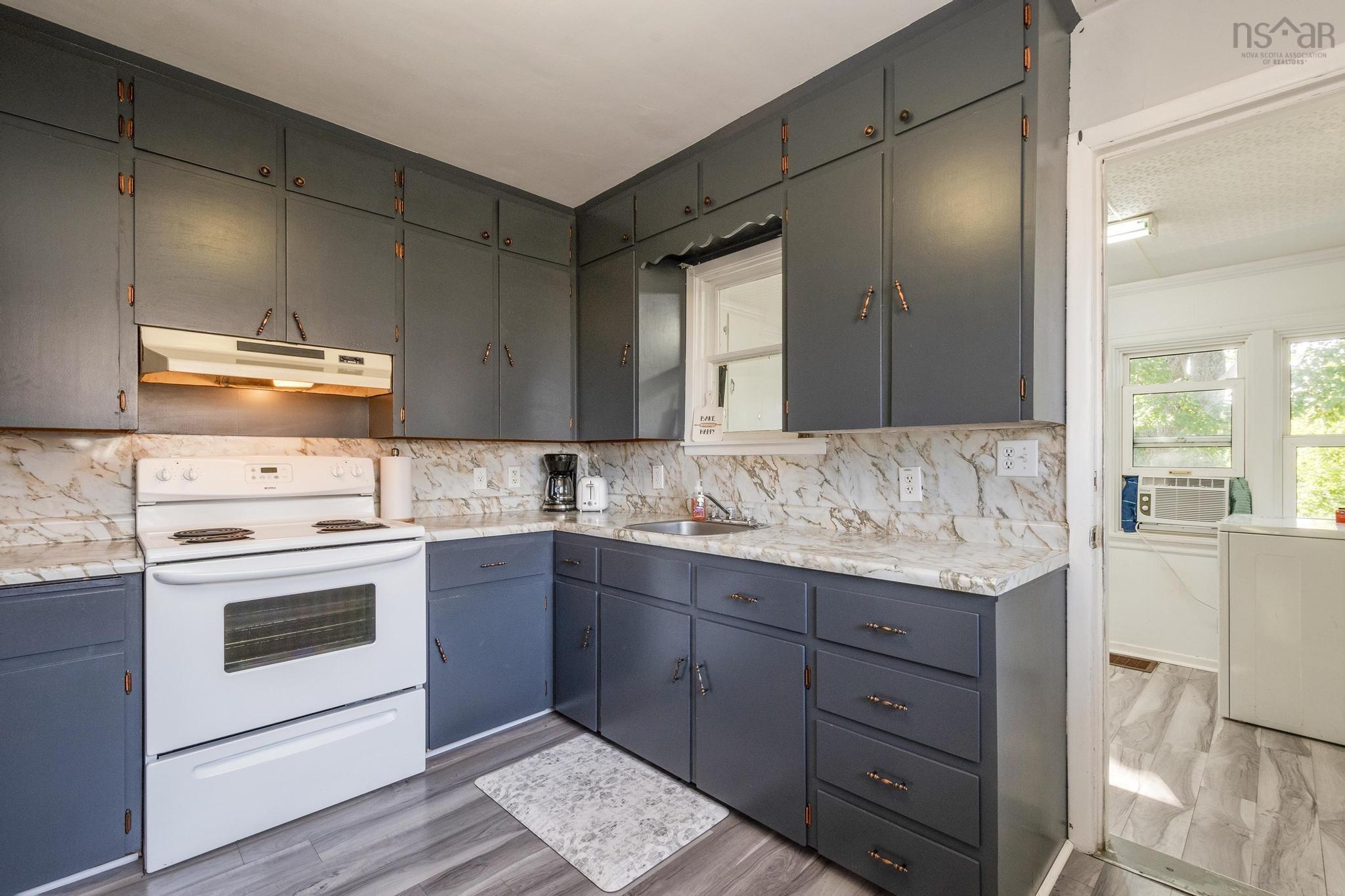 $329,900.00: 251 Town Road, Falmouth