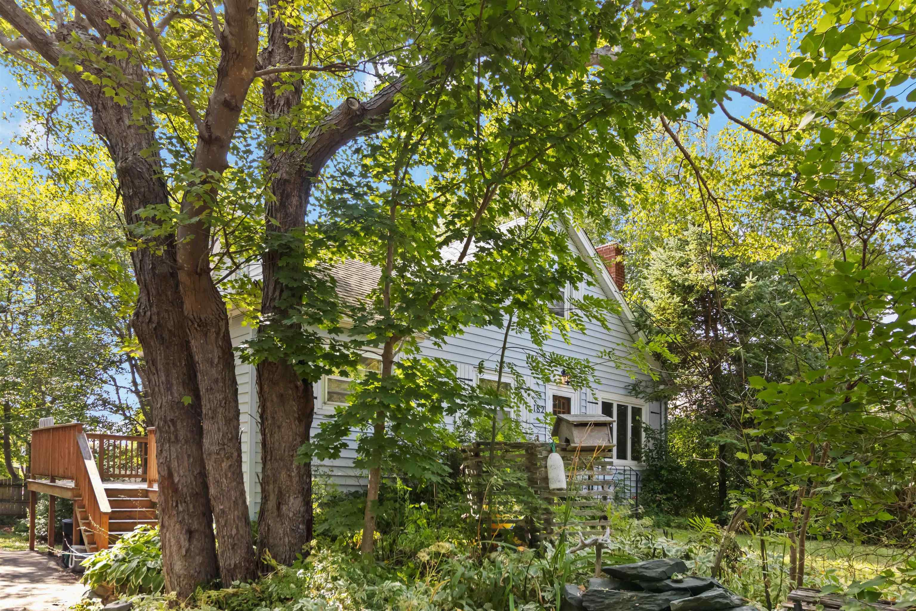 $425,000.00: 182 Caledonia Road, Dartmouth