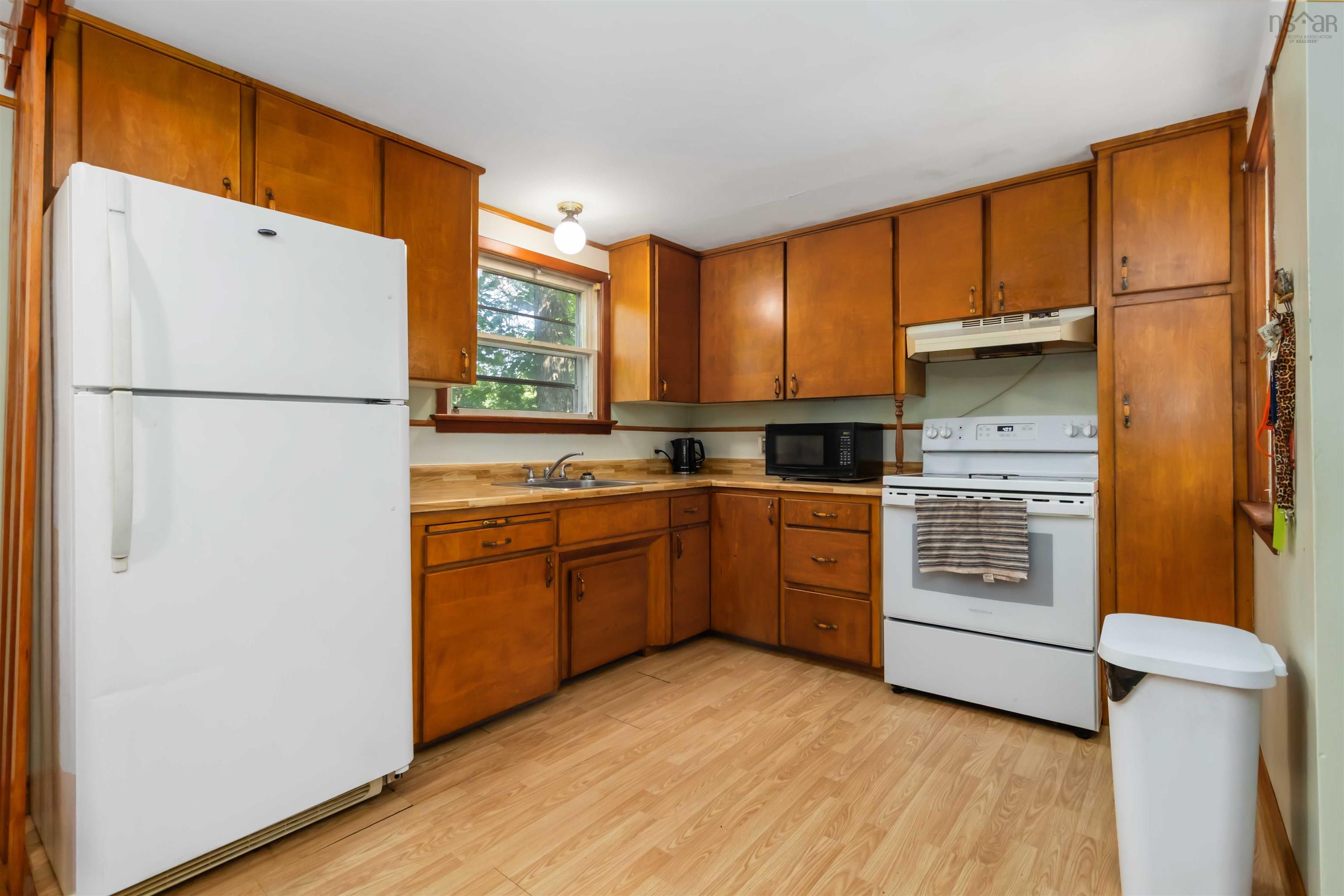 $425,000.00: 182 Caledonia Road, Dartmouth