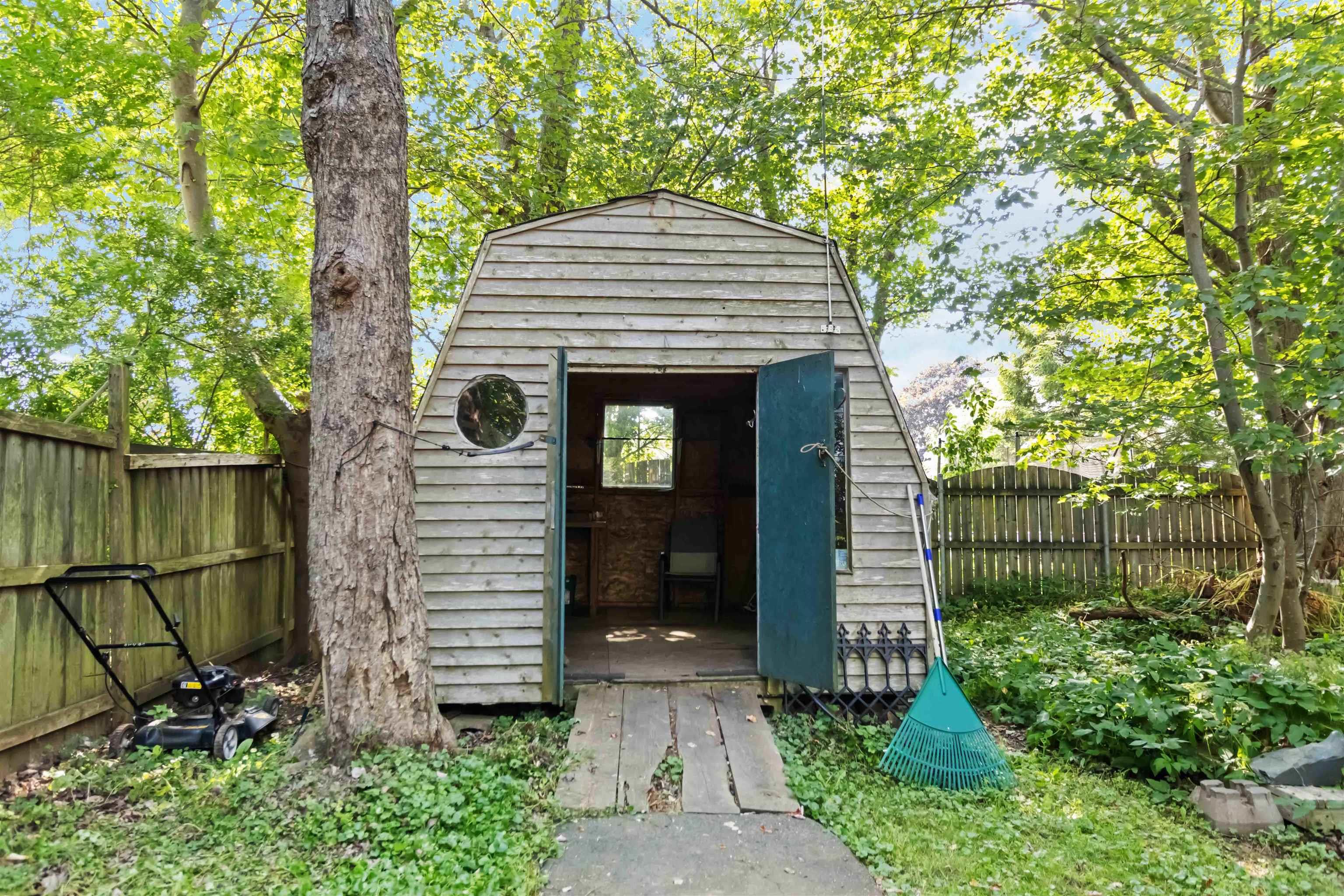 $425,000.00: 182 Caledonia Road, Dartmouth