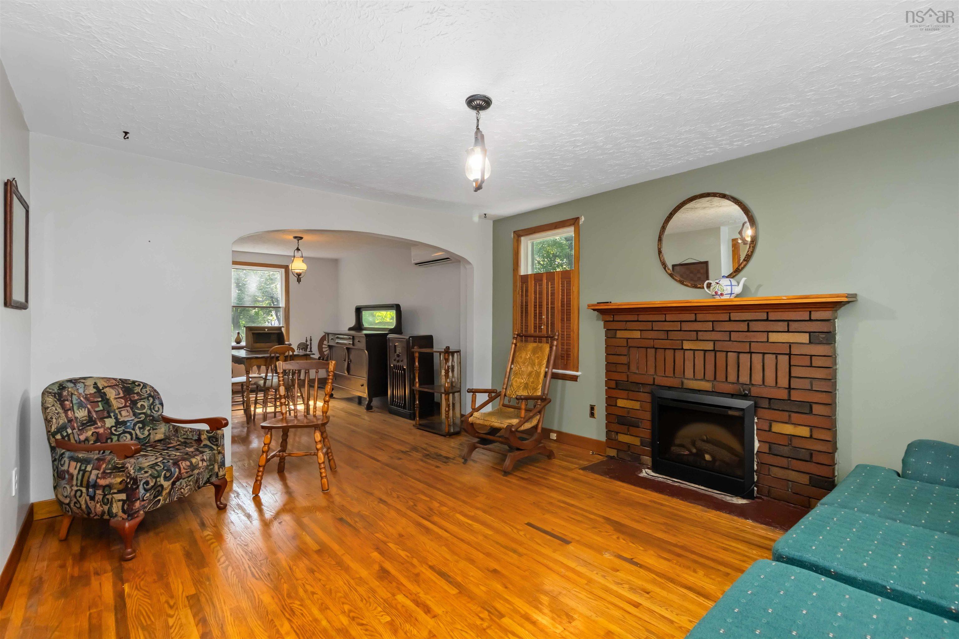 $425,000.00: 182 Caledonia Road, Dartmouth