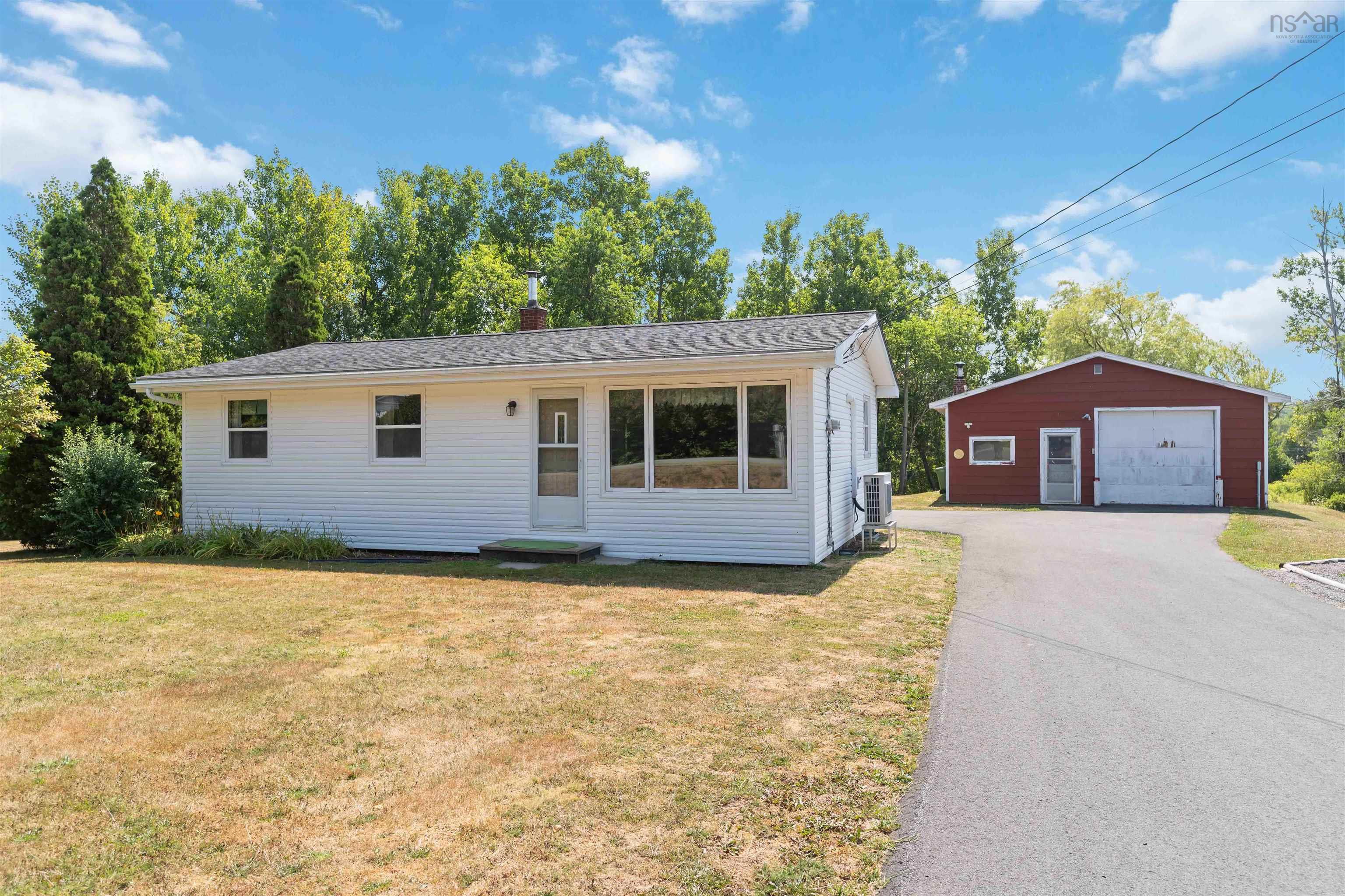 $389,900.00: 142 Old Halifax Road W, Three Mile Plains