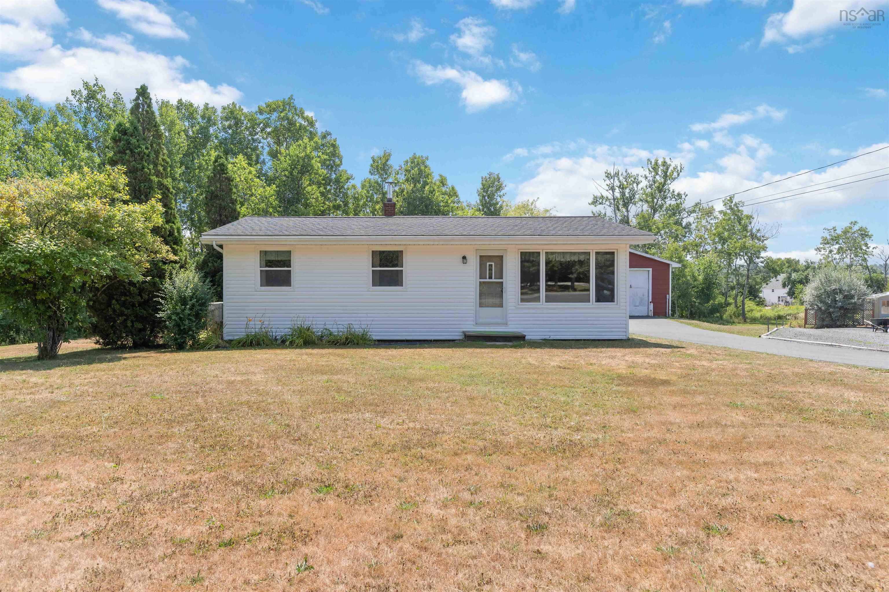 $389,900.00: 142 Old Halifax Road W, Three Mile Plains