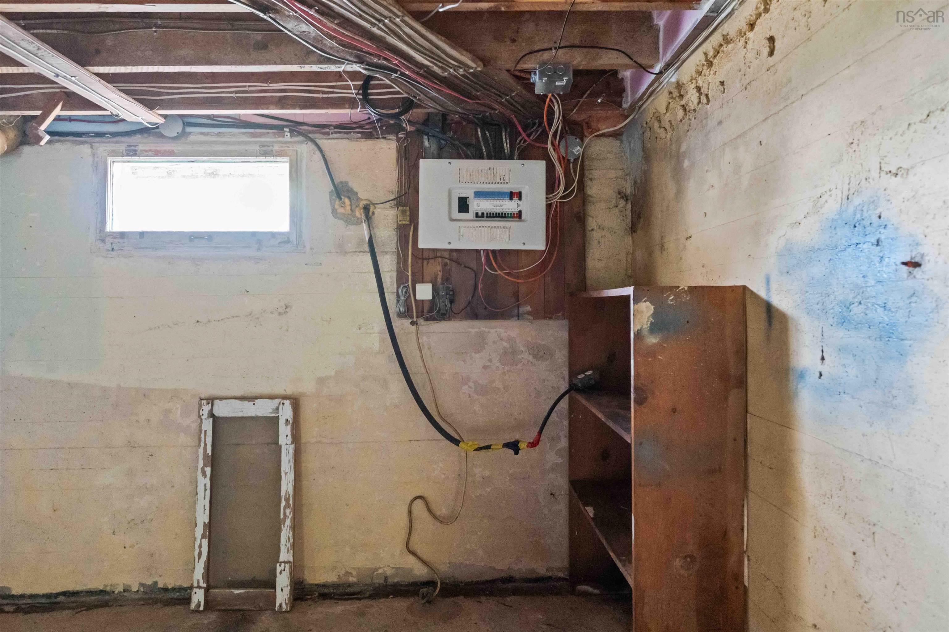 $389,900.00: 142 Old Halifax Road W, Three Mile Plains