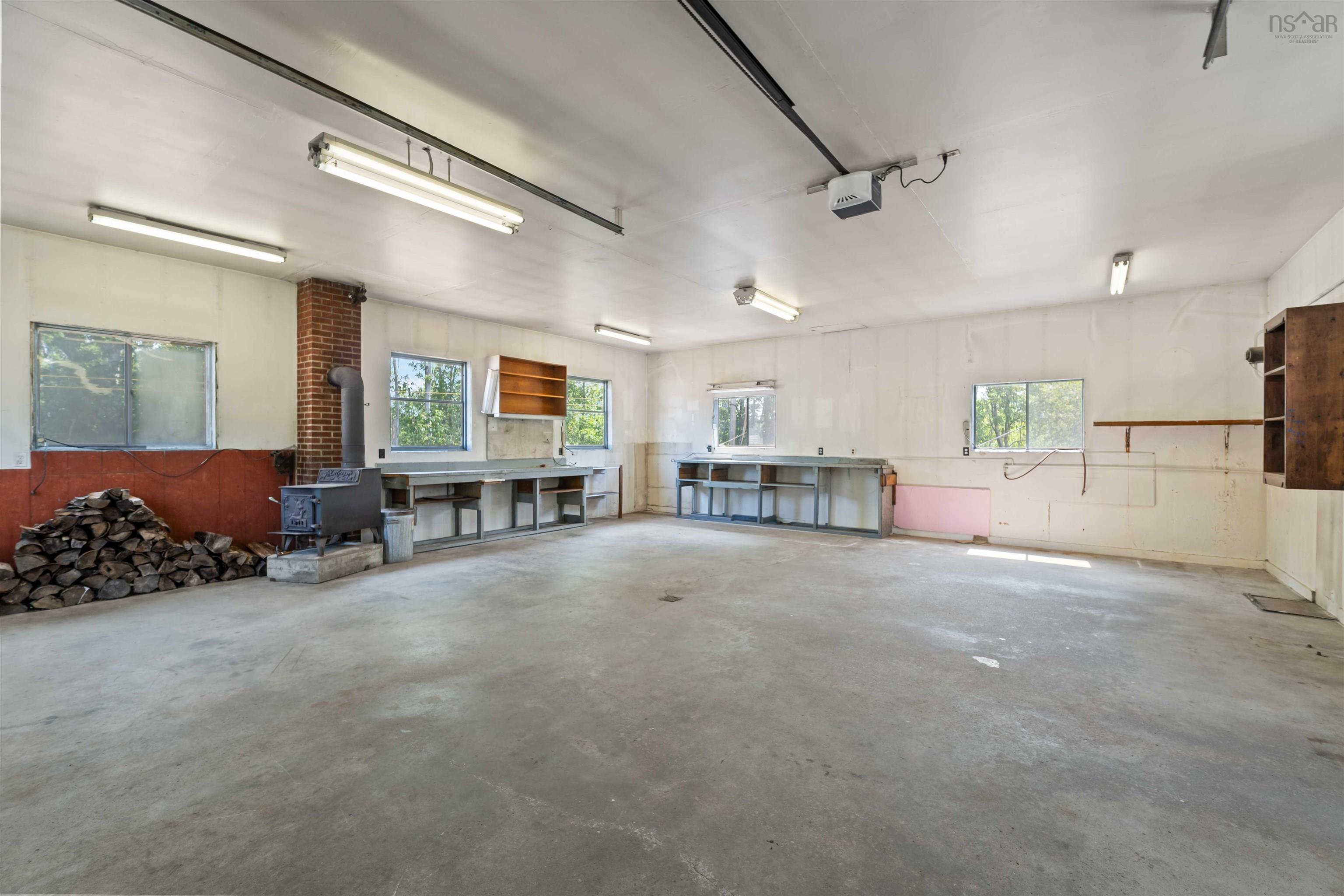 $389,900.00: 142 Old Halifax Road W, Three Mile Plains