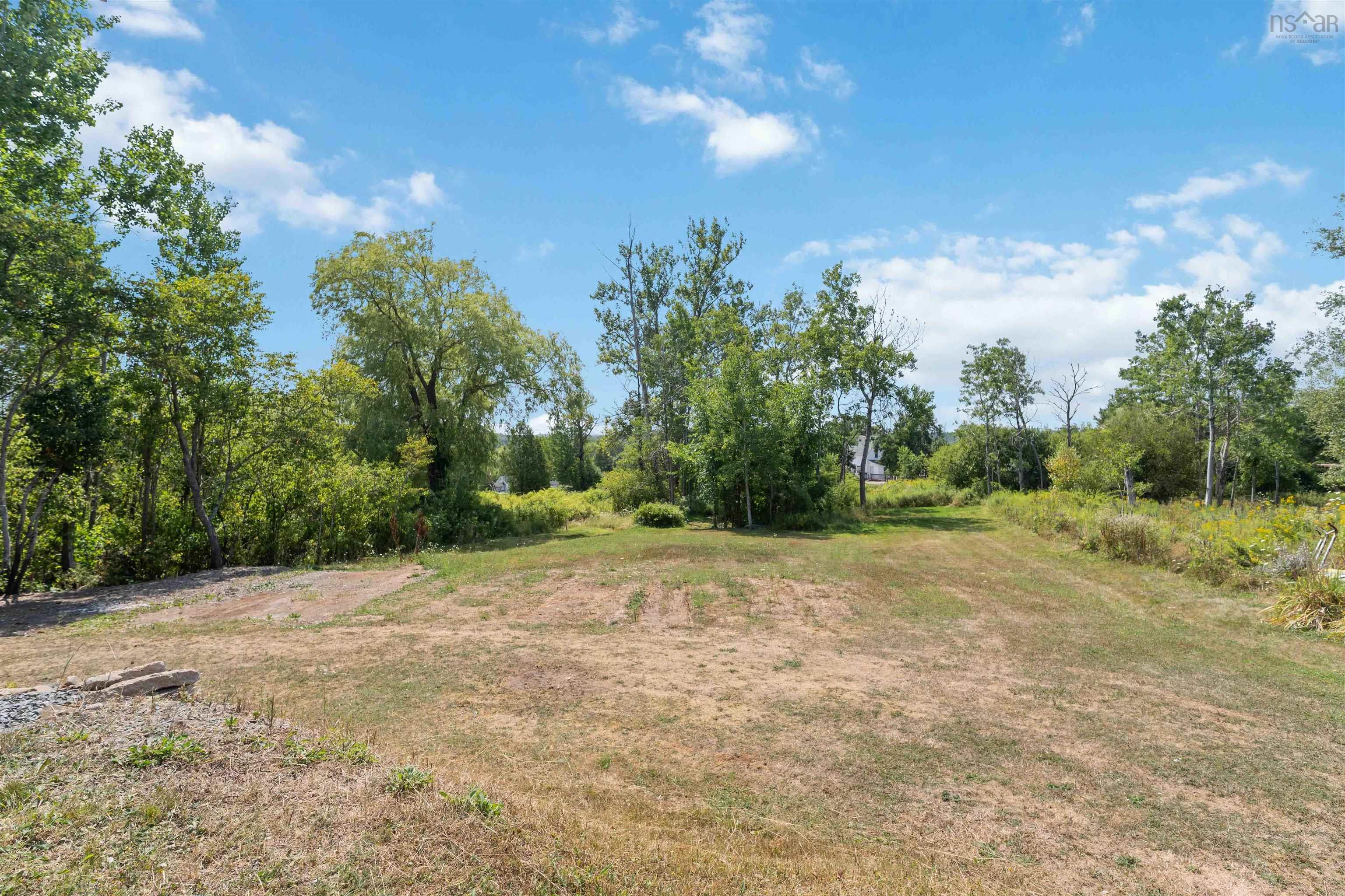 $389,900.00: 142 Old Halifax Road W, Three Mile Plains