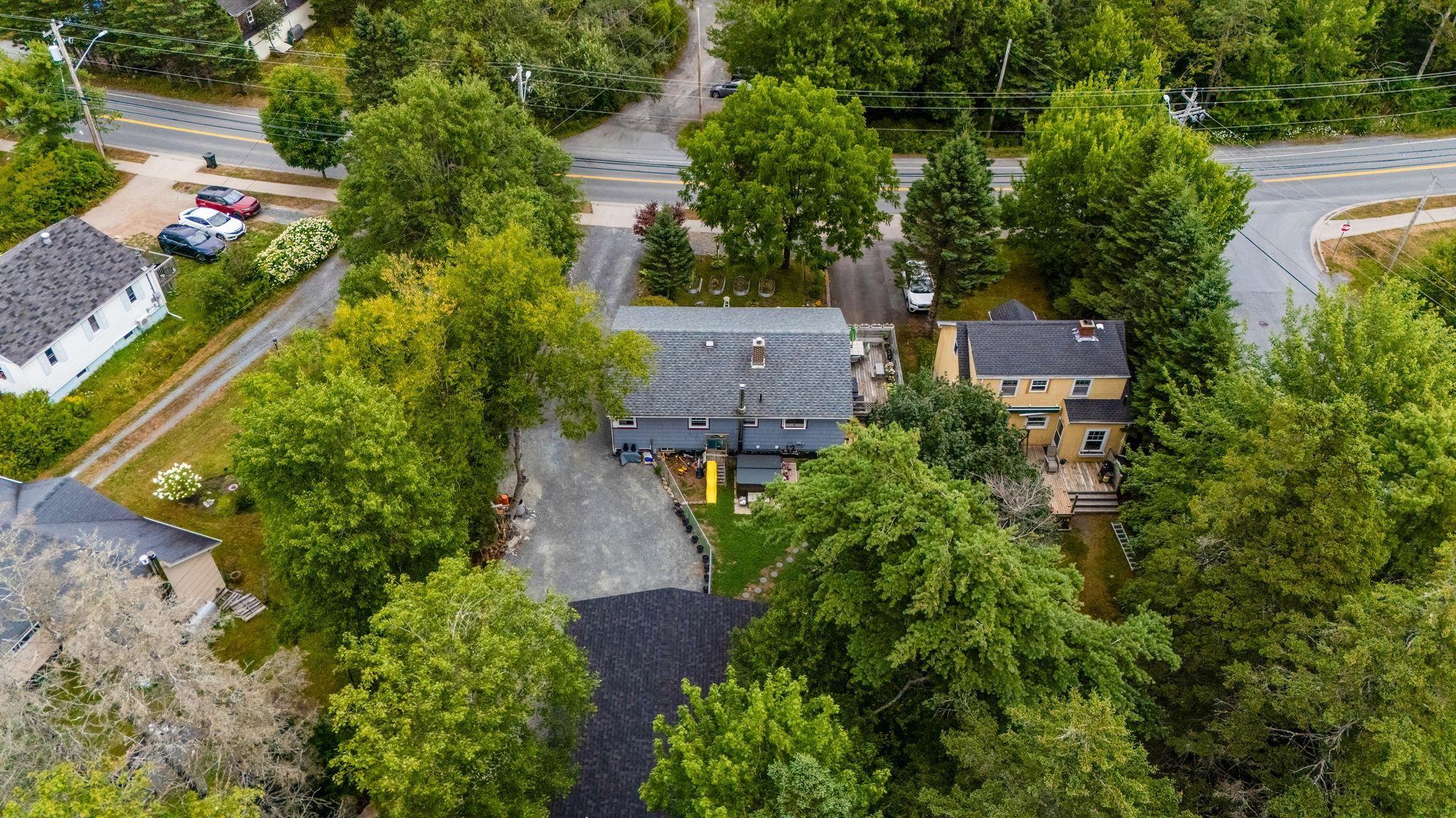 $499,900.00: 2152 St. Margarets Bay Road, Timberlea