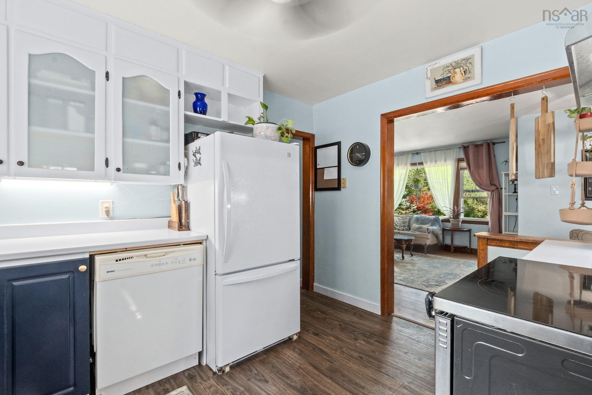 $499,900.00: 2152 St. Margarets Bay Road, Timberlea