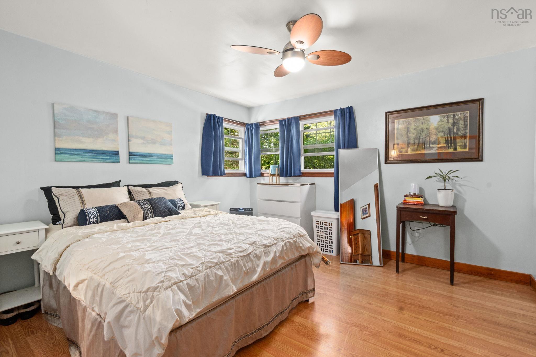 $499,900.00: 2152 St. Margarets Bay Road, Timberlea