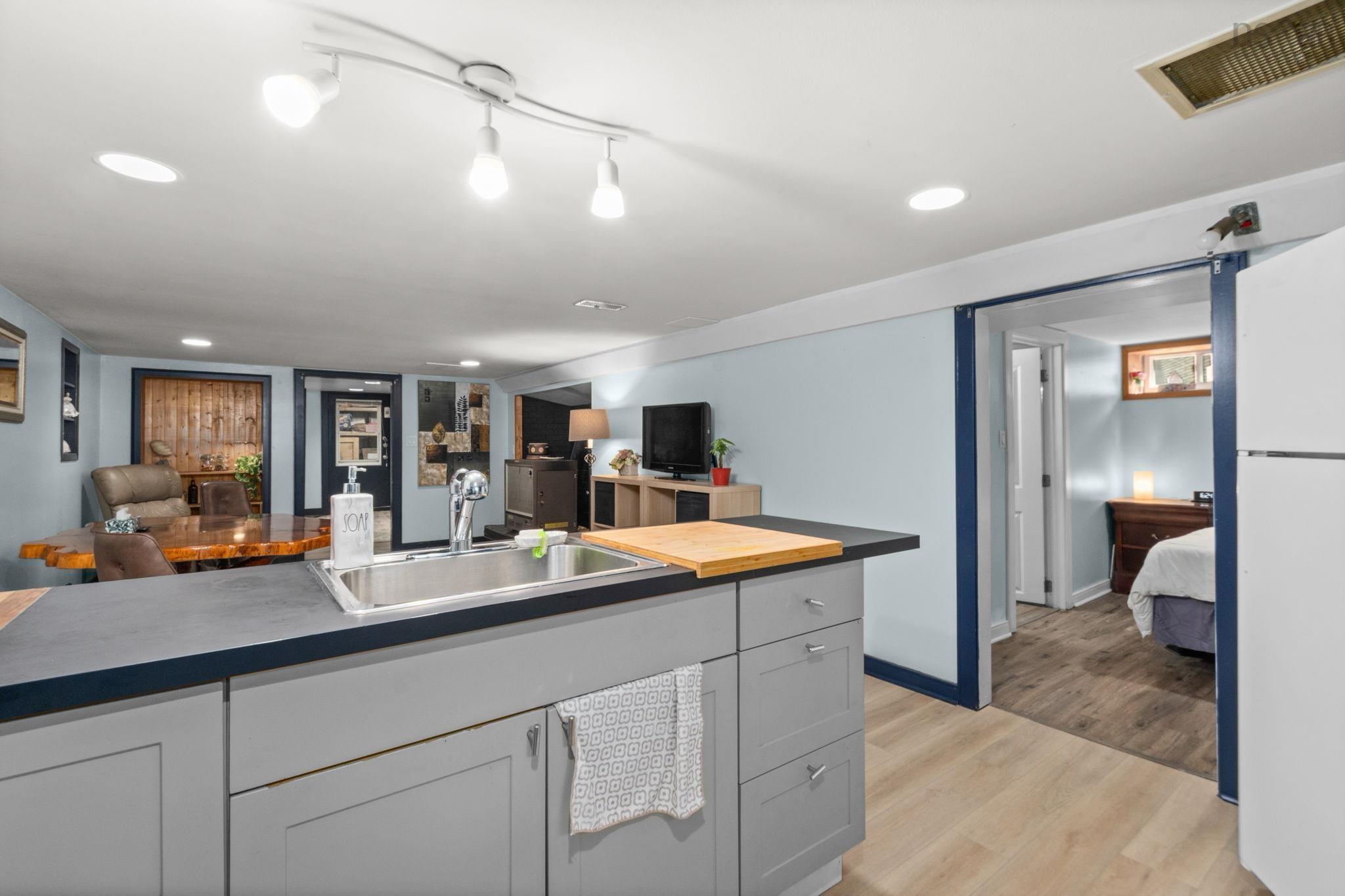 $499,900.00: 2152 St. Margarets Bay Road, Timberlea