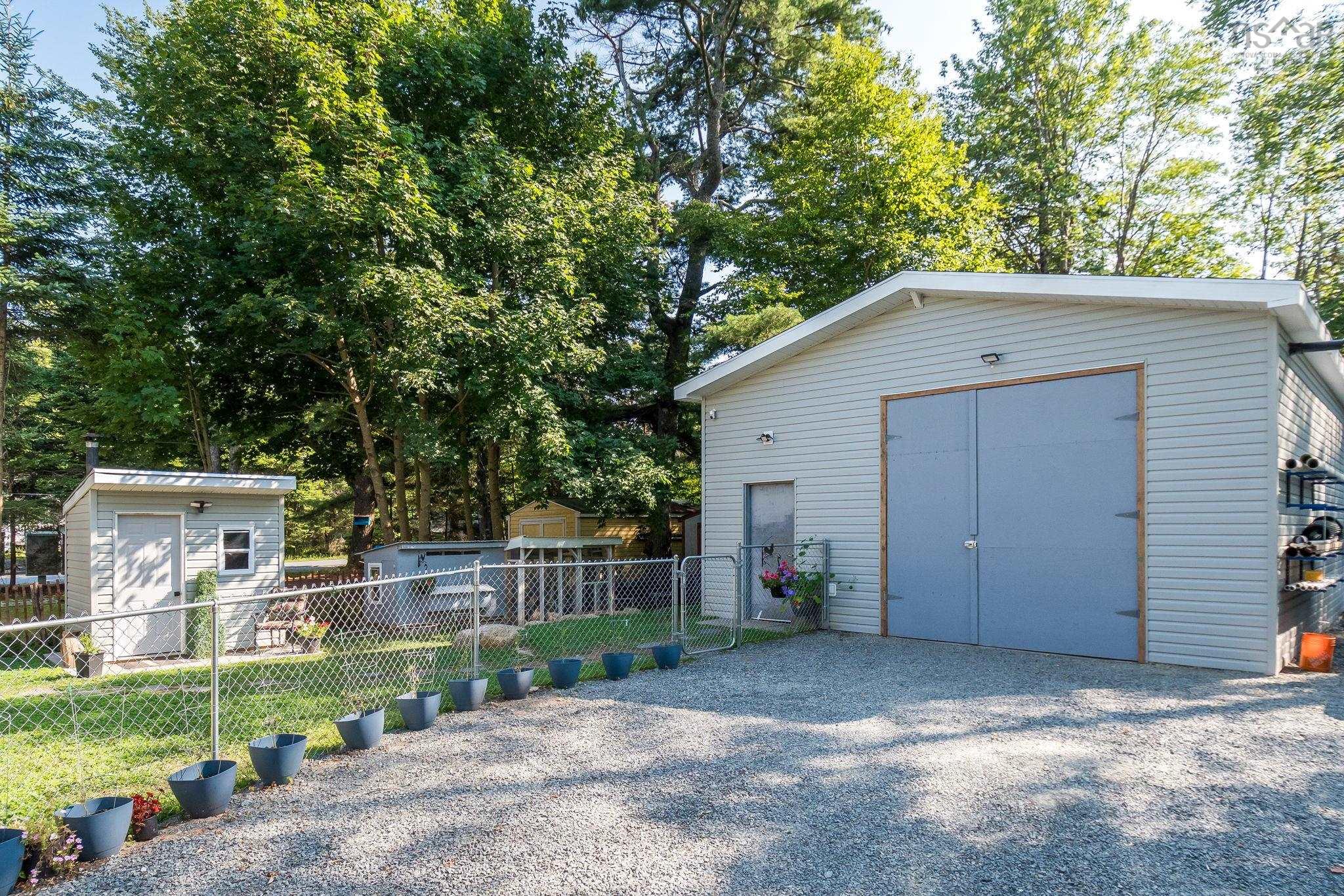 $499,900.00: 2152 St. Margarets Bay Road, Timberlea