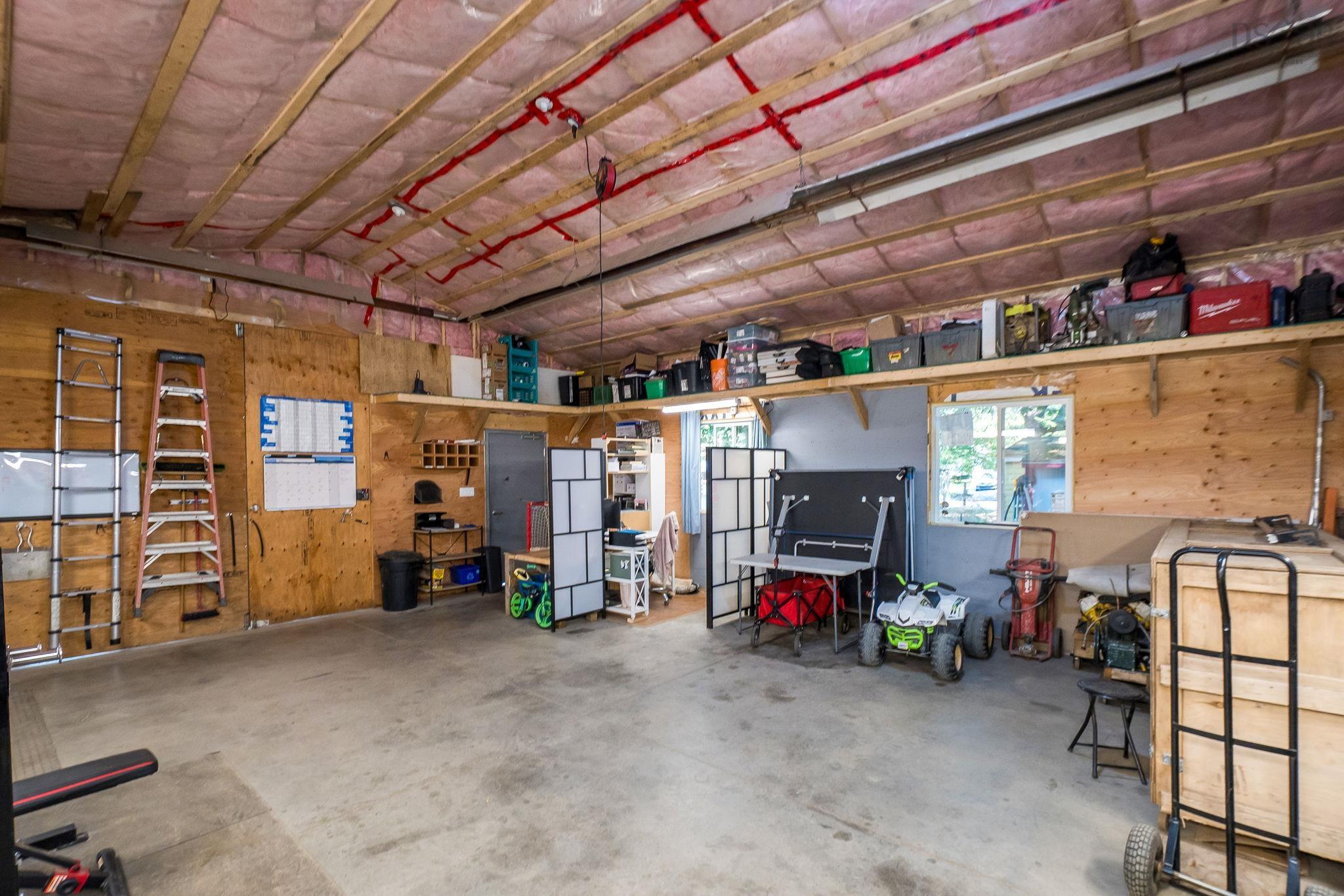 $499,900.00: 2152 St. Margarets Bay Road, Timberlea